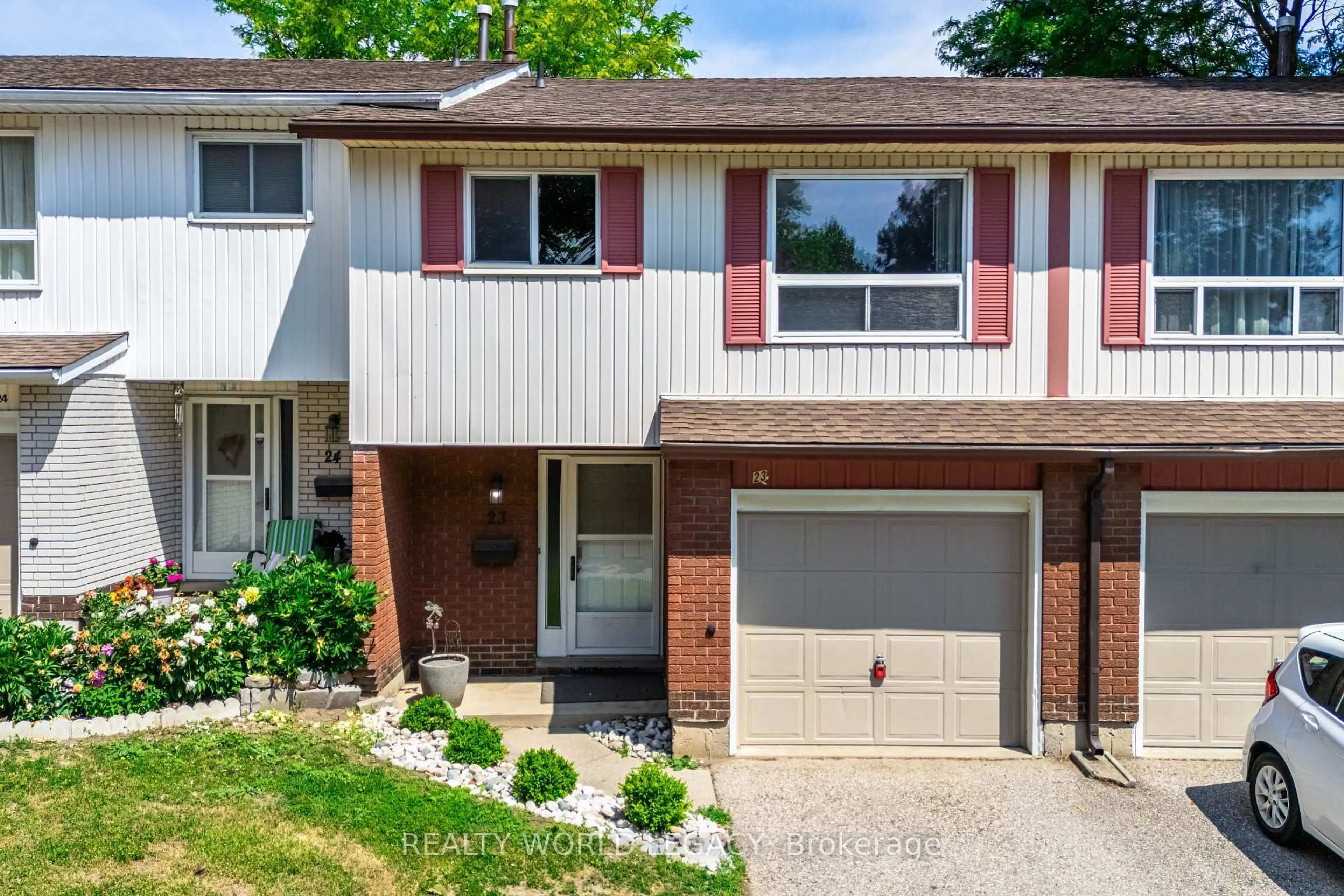 Home with brick exterior material, street for 281 Bluevale St #23, Waterloo Ontario N2J 4L8