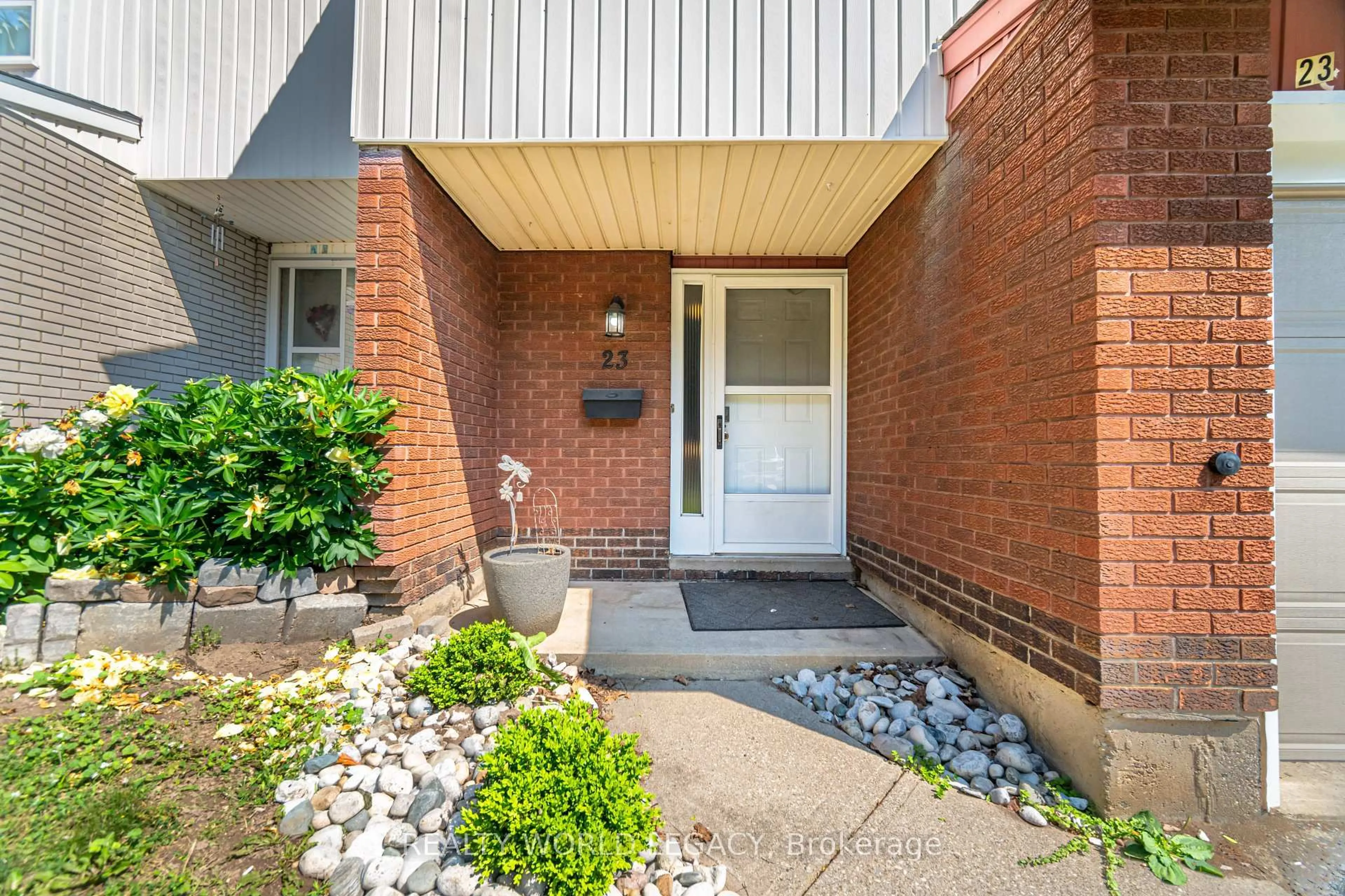 Unknown for 281 Bluevale St #23, Waterloo Ontario N2J 4L8