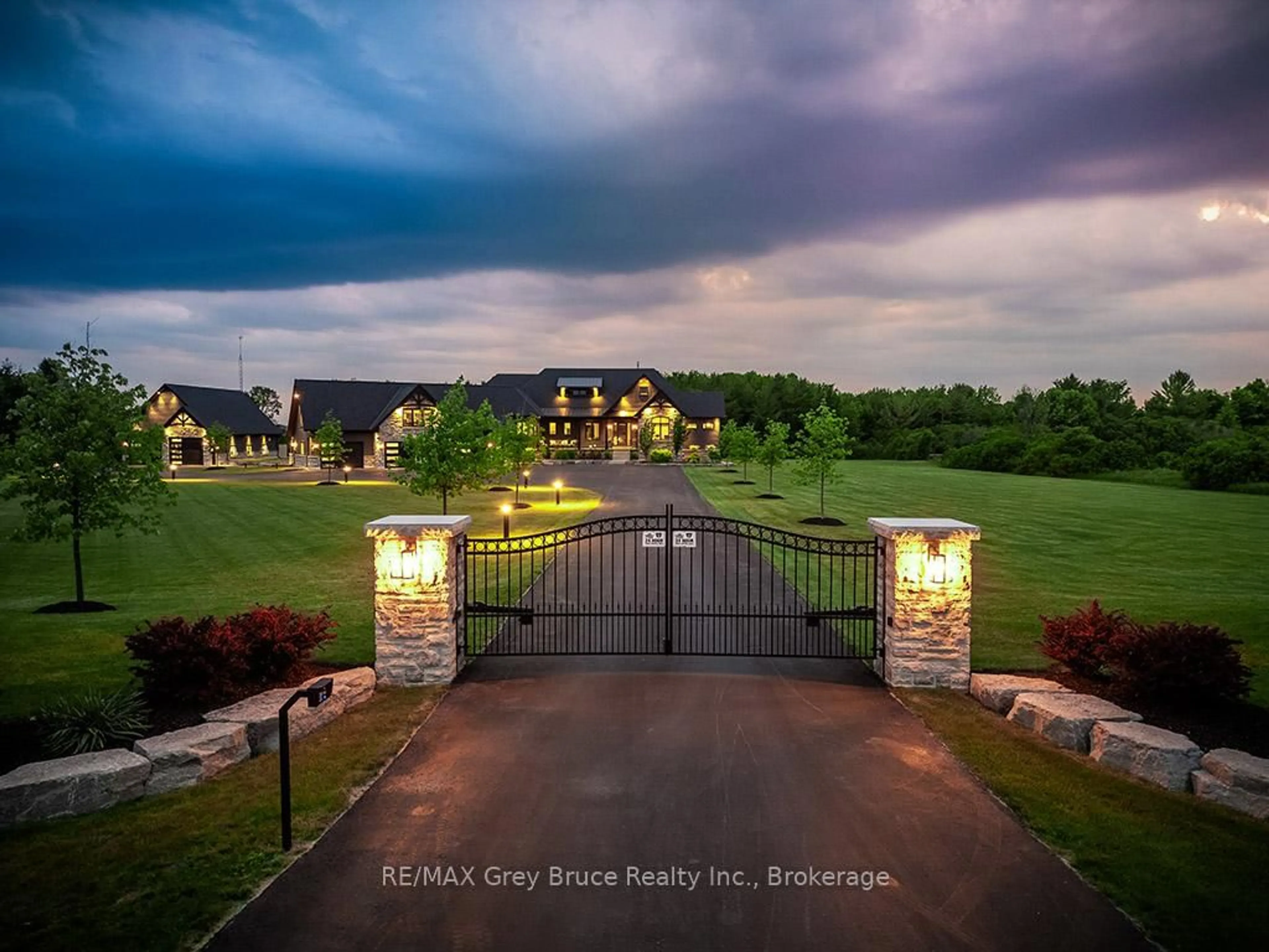 Indoor entryway for 438800 Grey Road 15 Rd, Meaford Ontario N4K 5N3