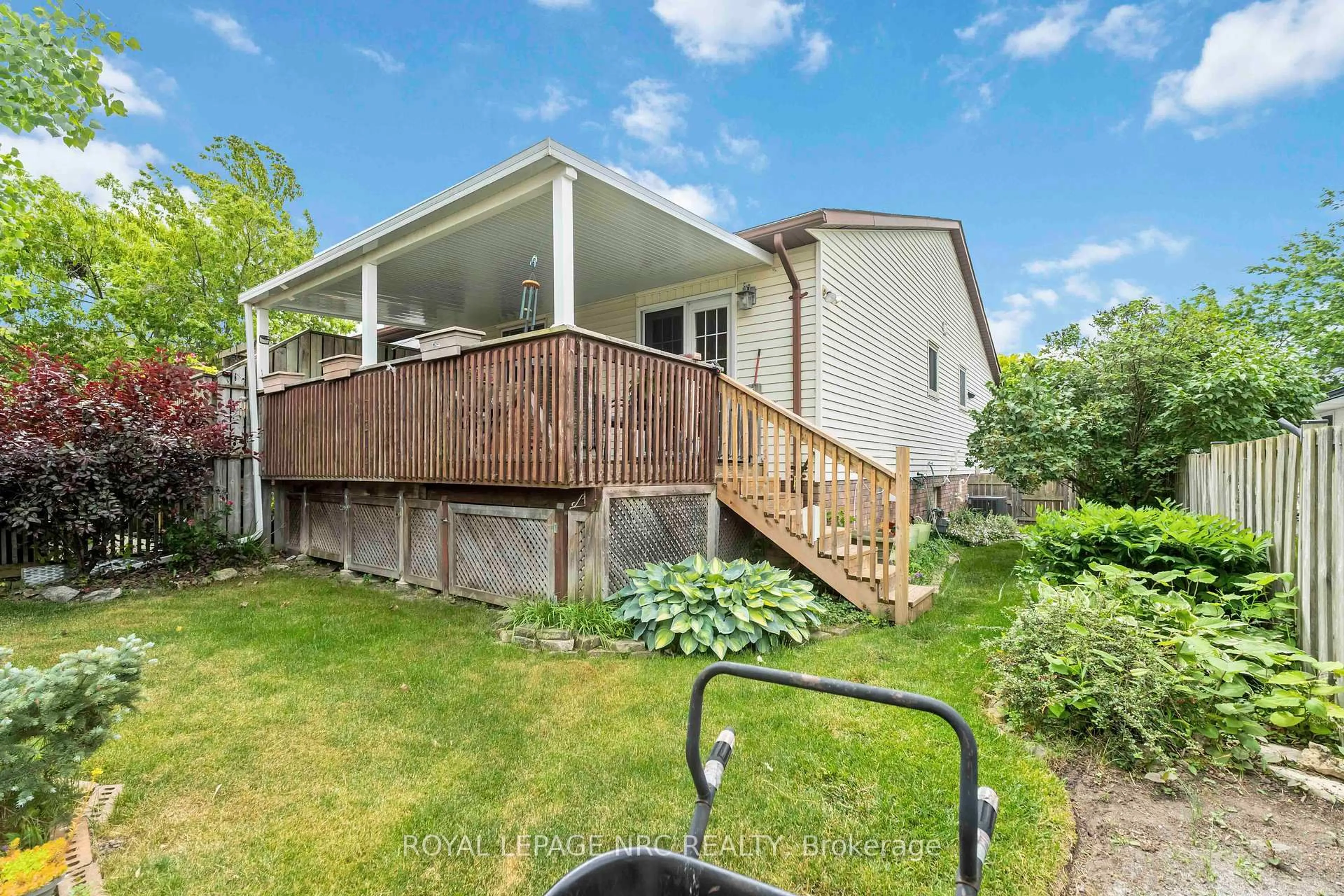 Unknown for 158 Windsor St, Welland Ontario L3C 6T6