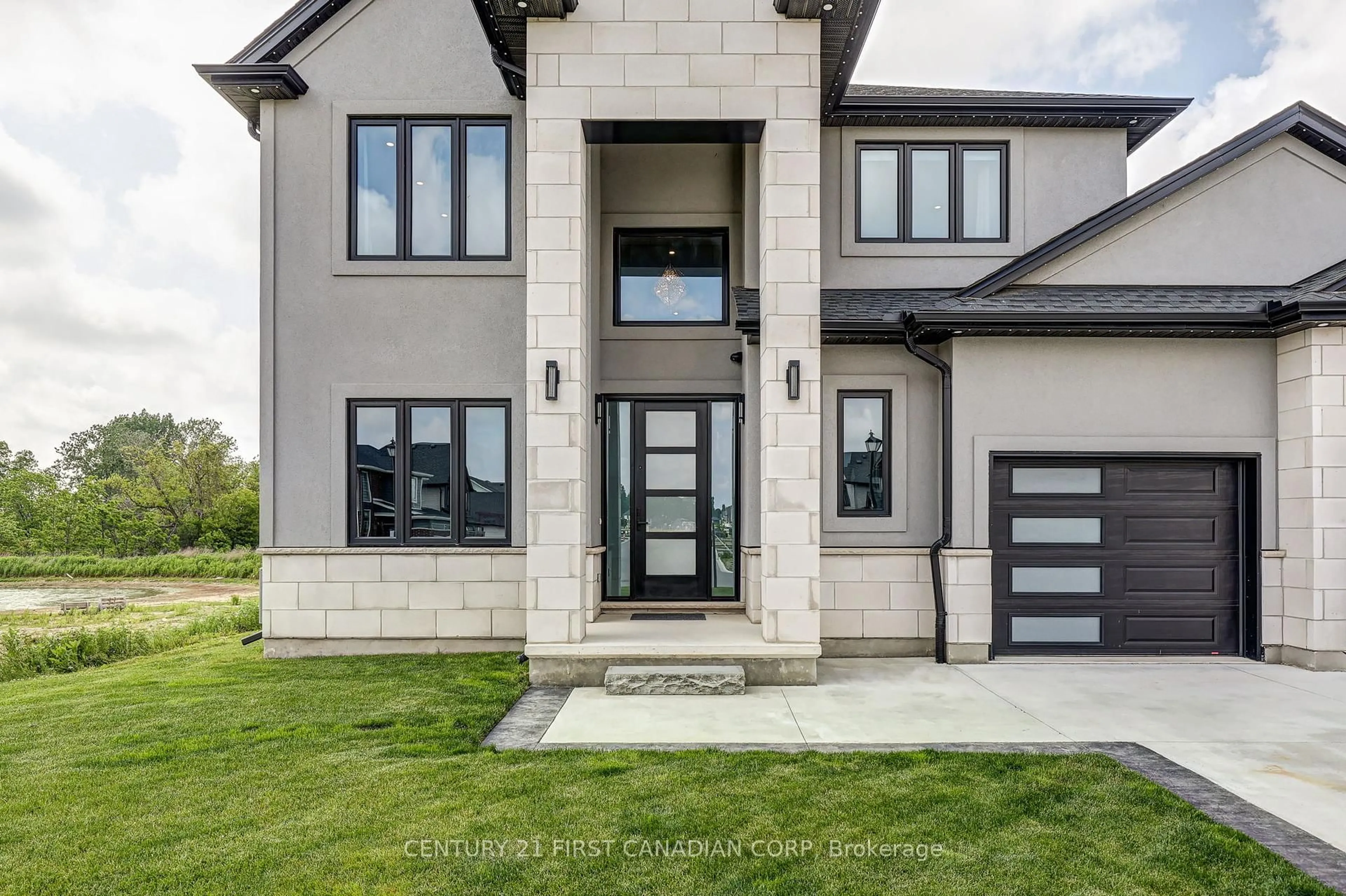Home with brick exterior material, street for 36 ROYAL Cres, St. Thomas Ontario N5P 0G5