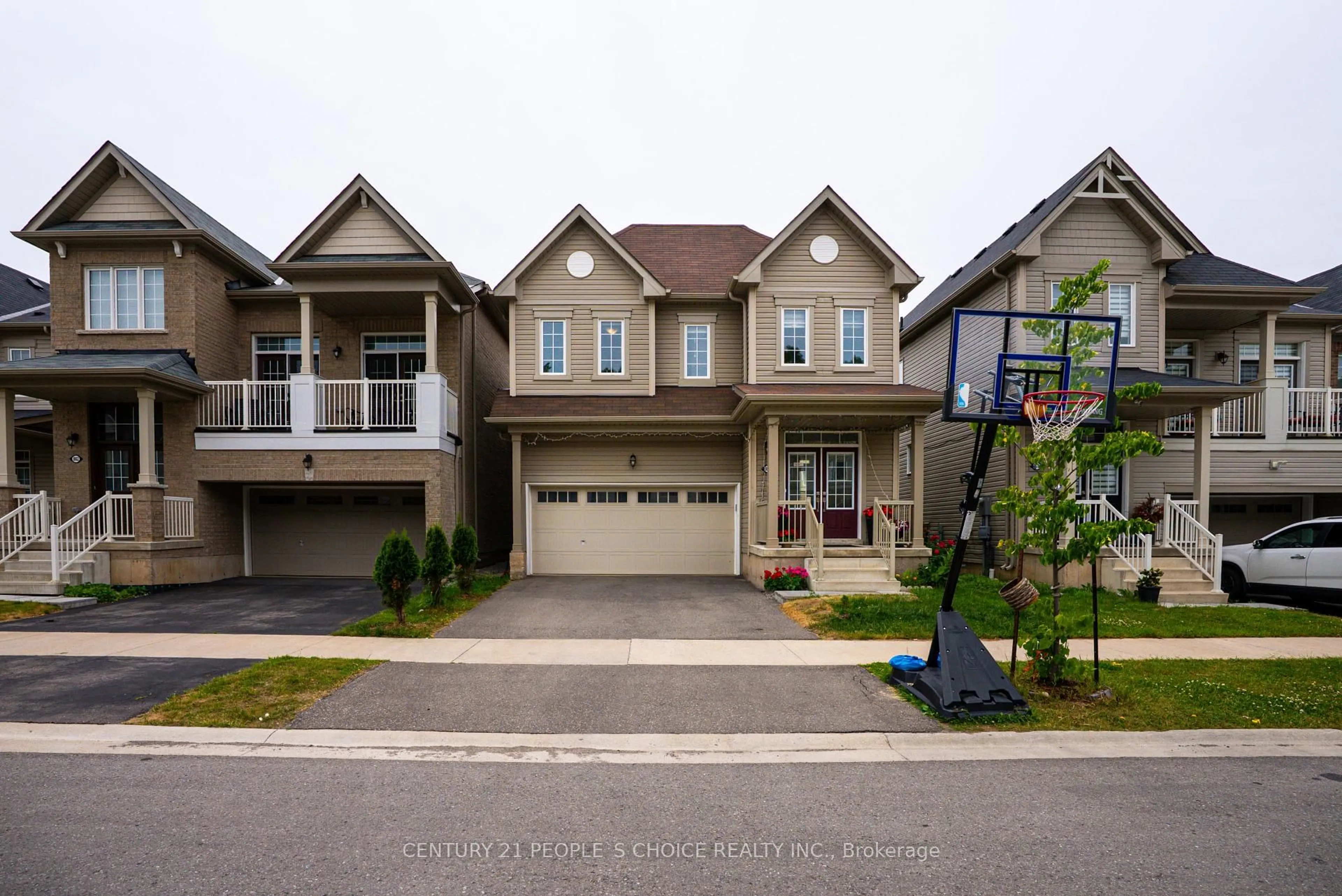 Home with brick exterior material, street for 8670 Chickory Tr, Niagara Falls Ontario L2H 3S5