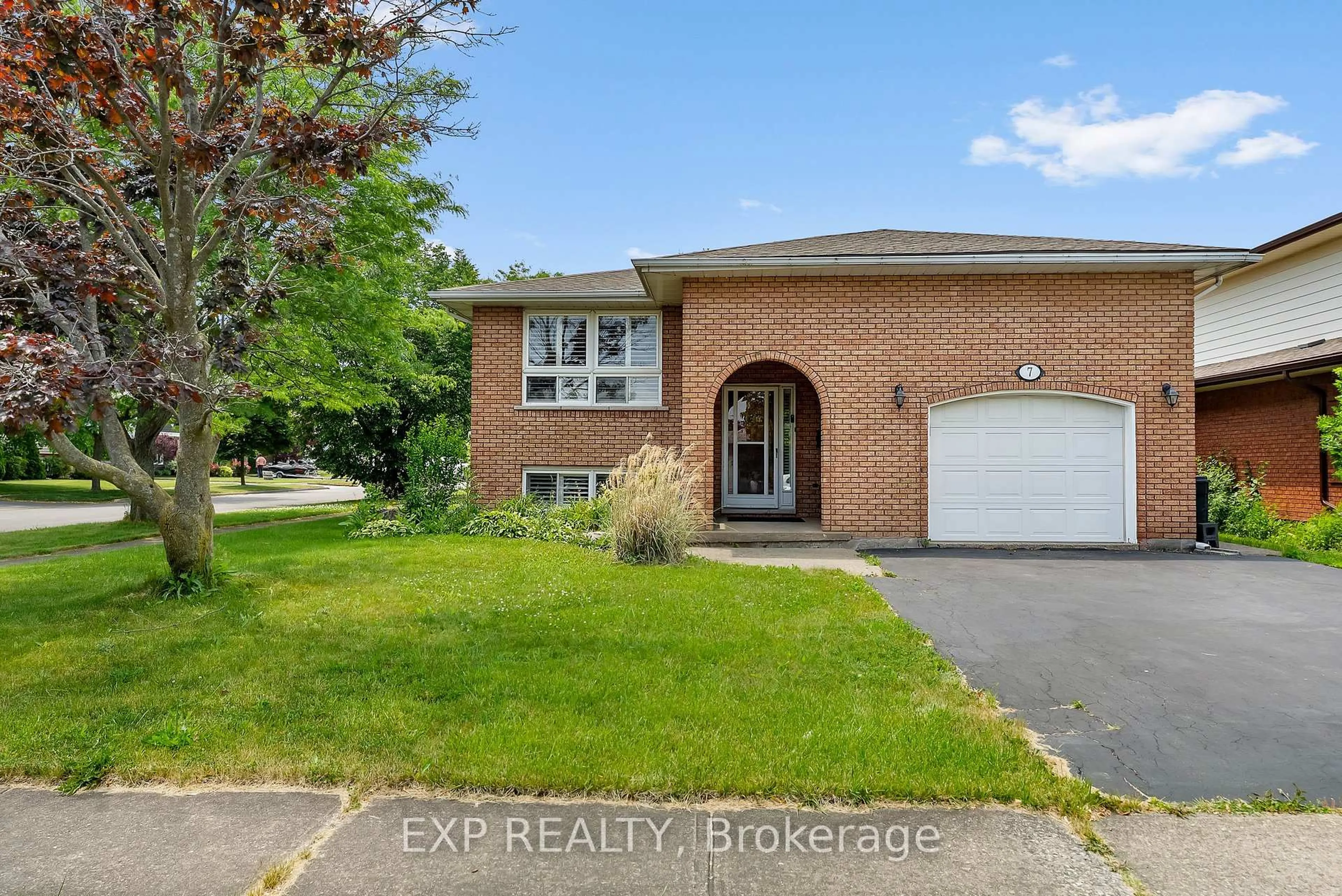 Unknown for 7 Canora Crt, Welland Ontario L3C 6H7
