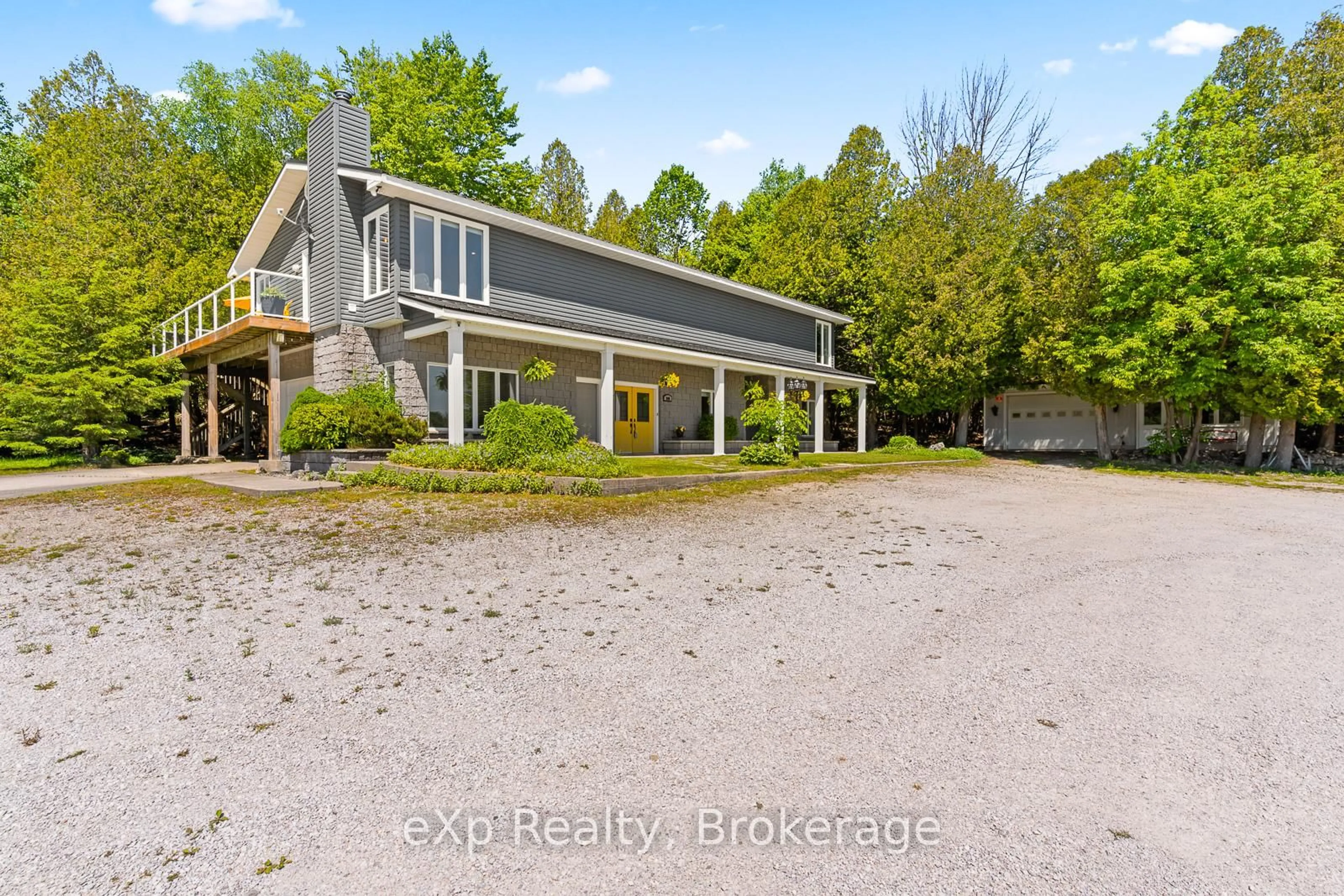 A pic from outside/outdoor area/front of a property/back of a property/a pic from drone, building for 900 Berford St, South Bruce Peninsula Ontario N0H 2T0