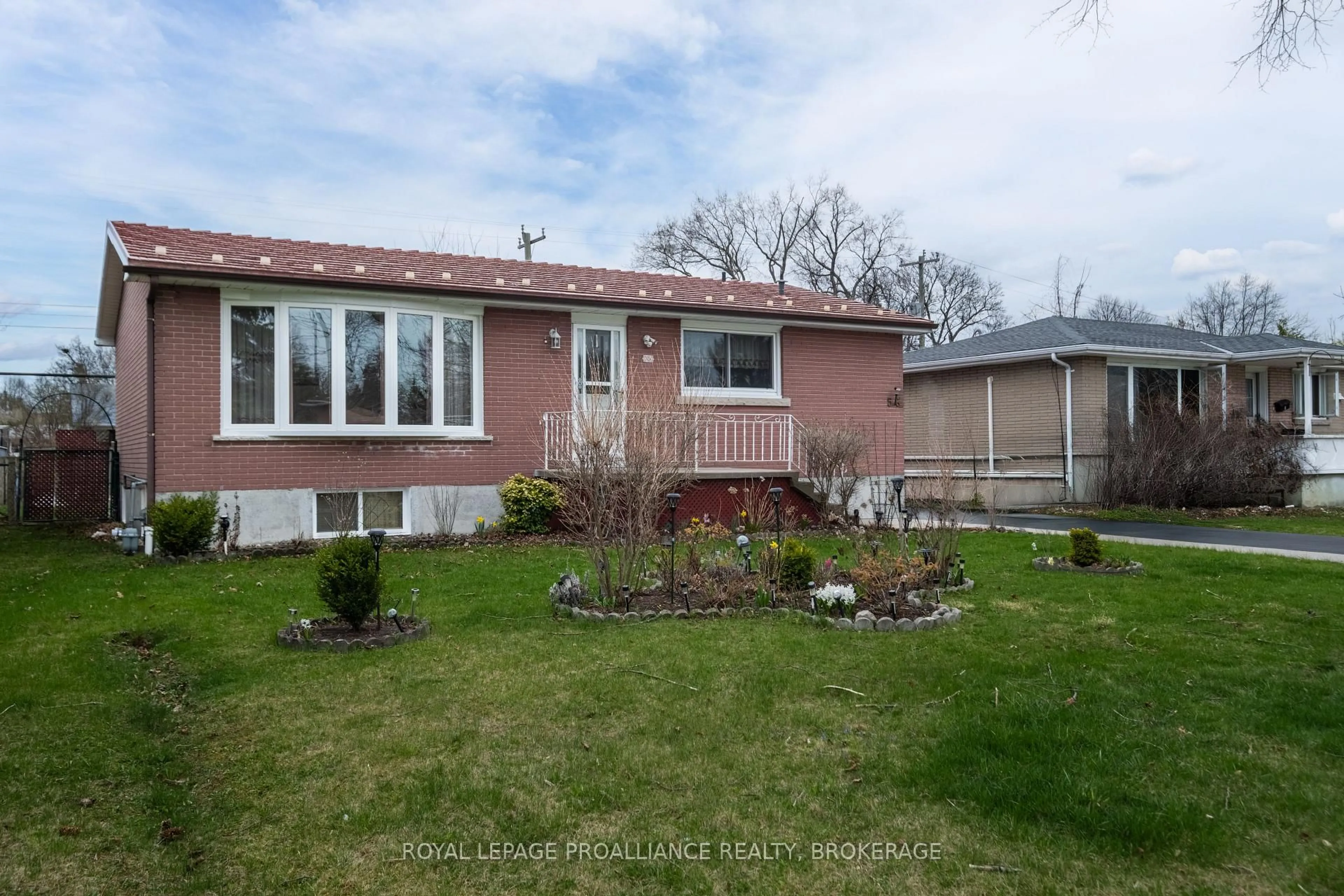 Unknown for 56 Campbell Cres, Kingston Ontario K7M 1Z5