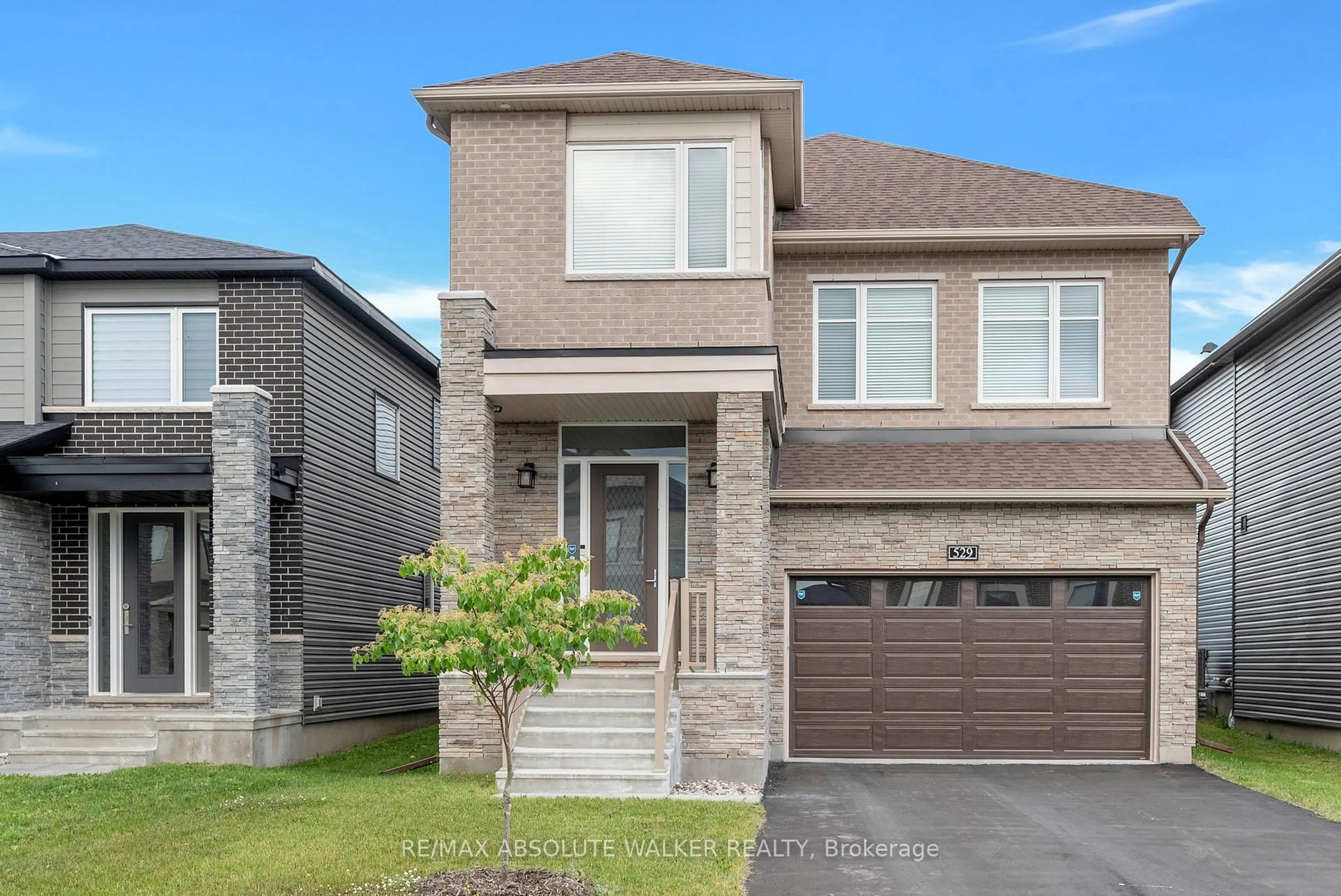 Home with brick exterior material, street for 529 Anchor Circ, Ottawa Ontario K4M 0X5