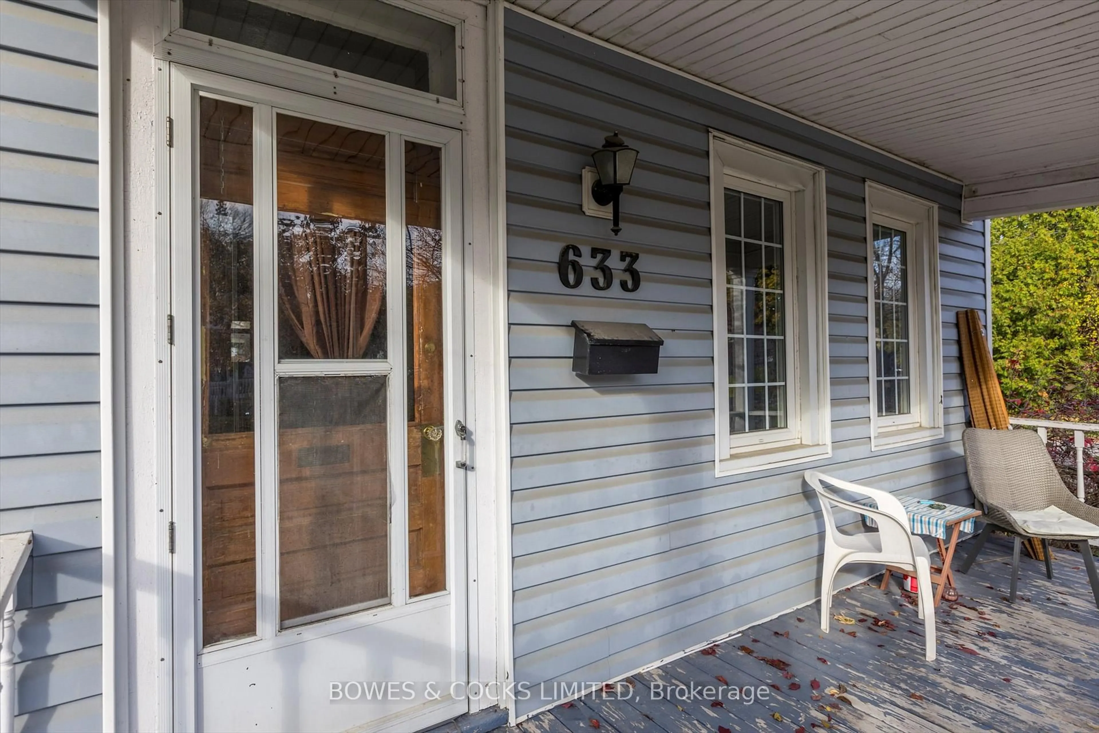 Unknown for 633 Downie St, Peterborough Central Ontario K9H 4K2