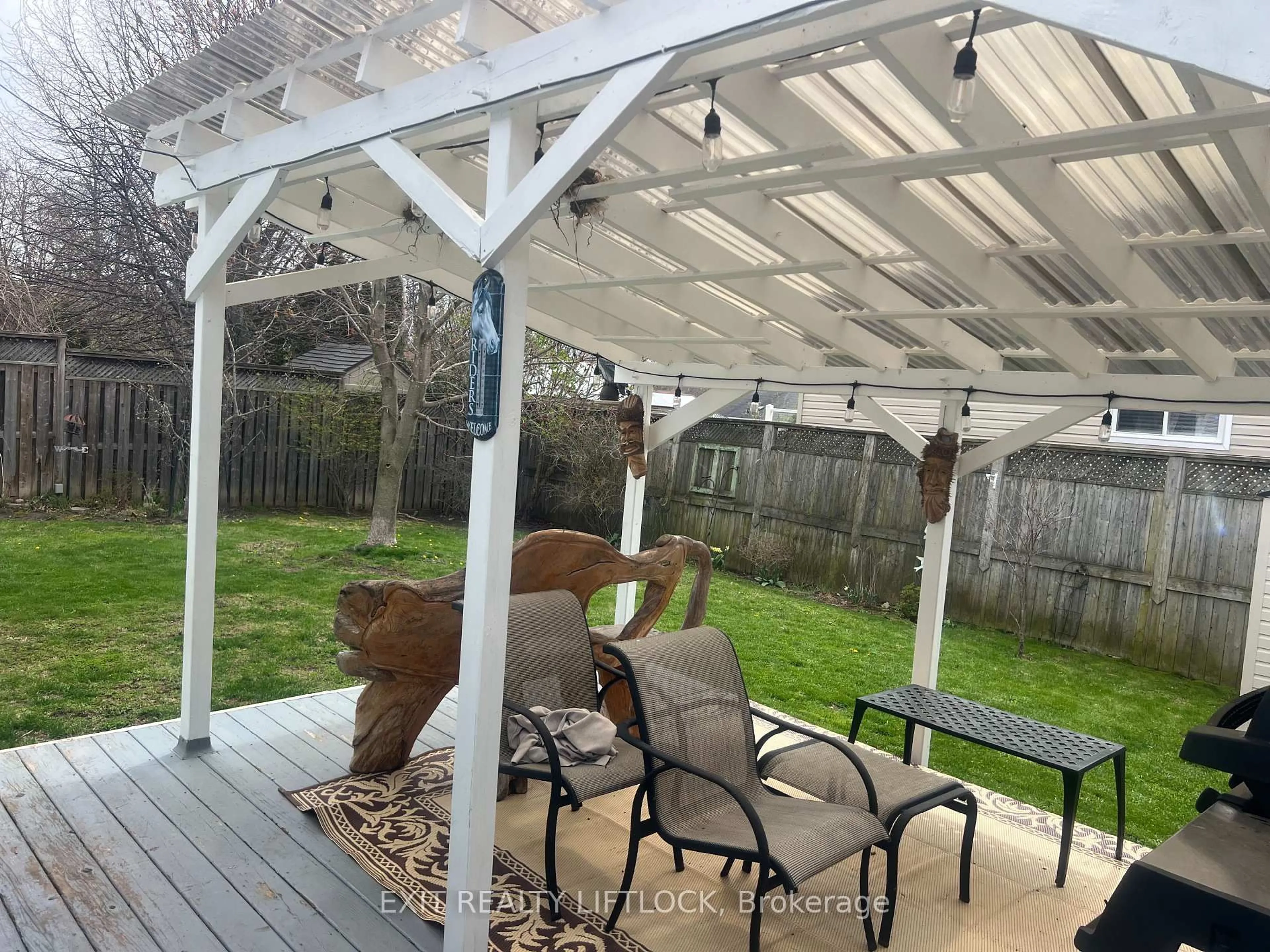 Patio, unknown for 58 Baxter Pl, Port Hope Ontario L1A 4J6