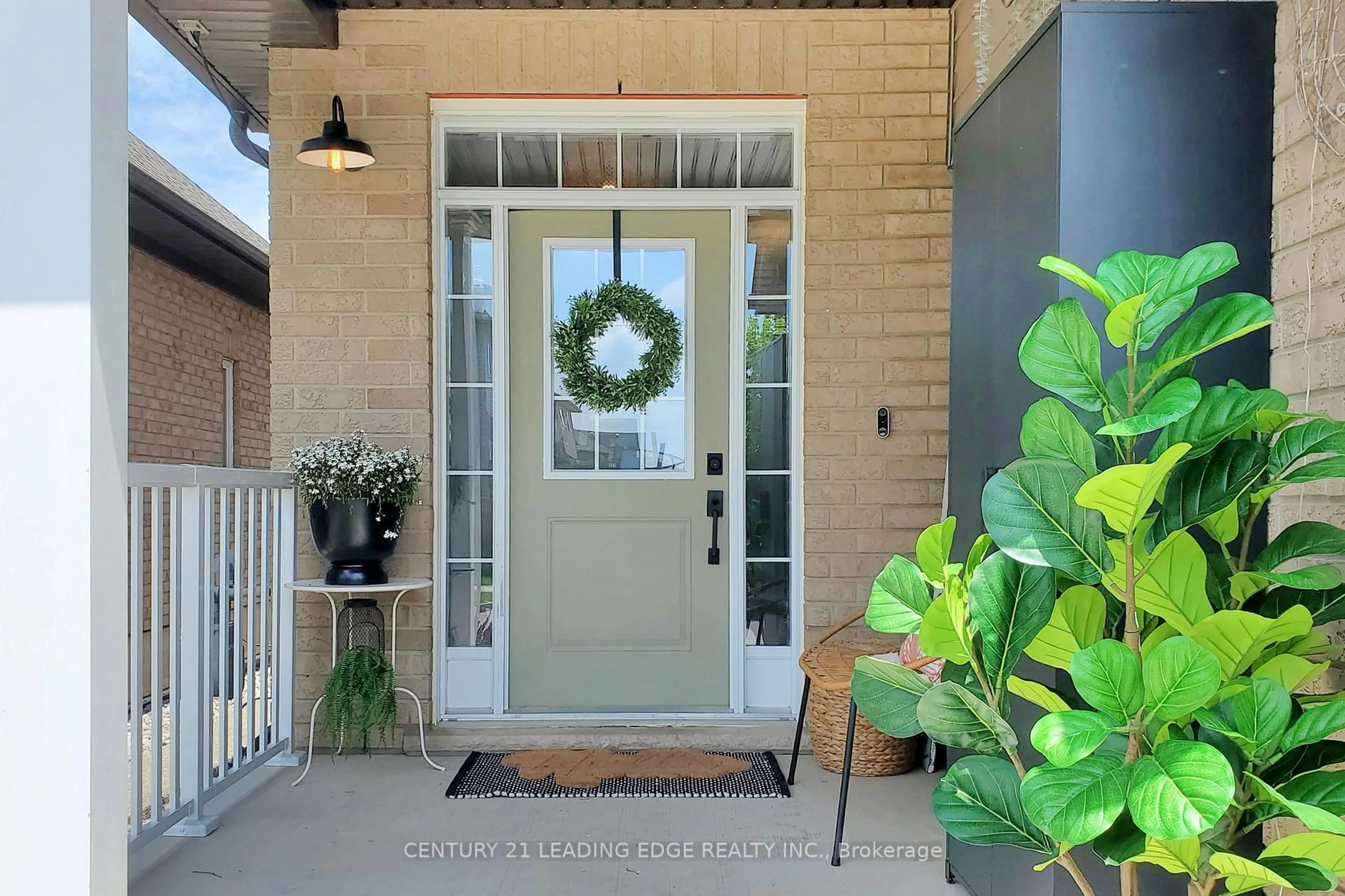 Indoor entryway for 277 Watervale Cres, Kitchener Ontario N2A 0G7