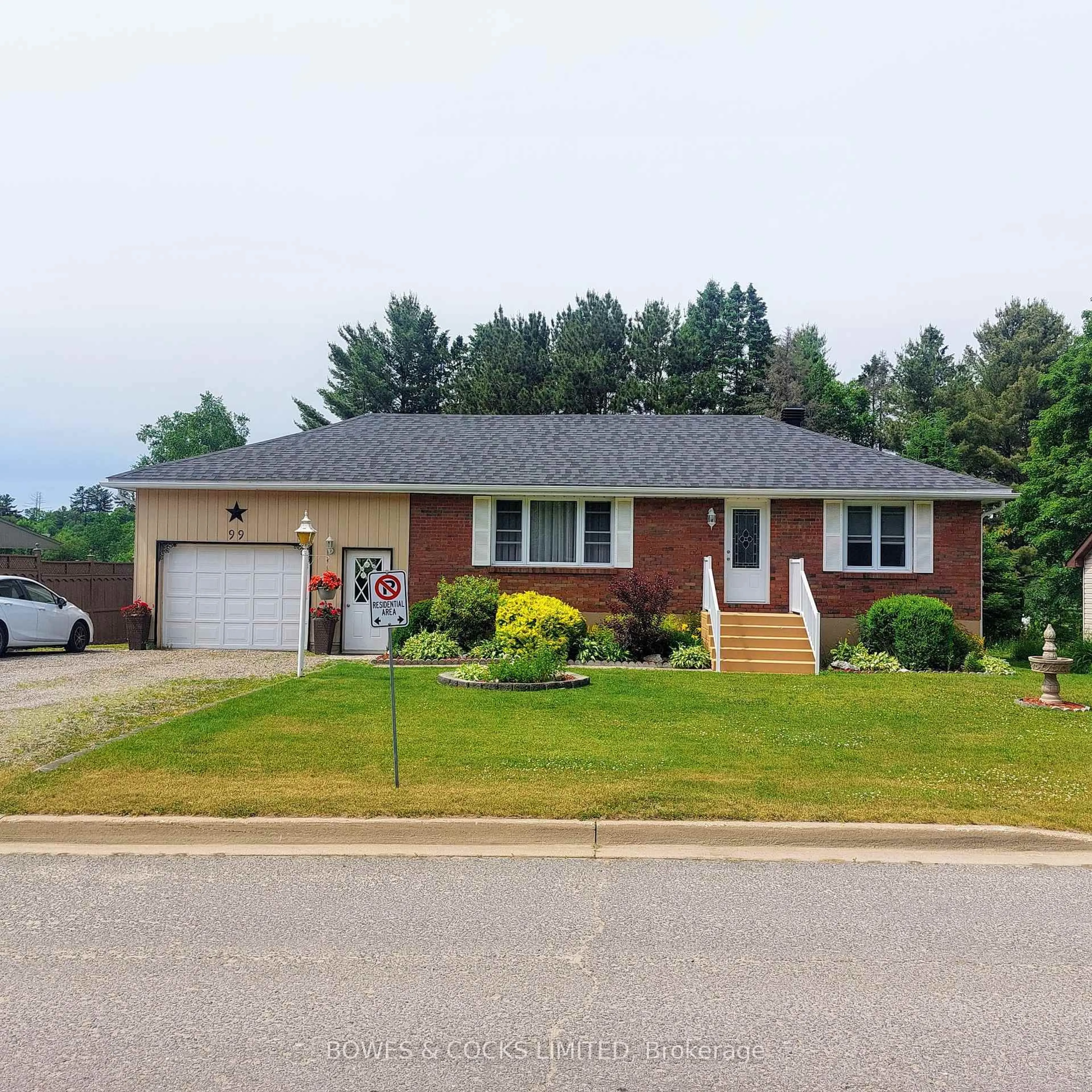Home with brick exterior material, street for 99 Maple St, Bancroft Ontario K0L 1C0