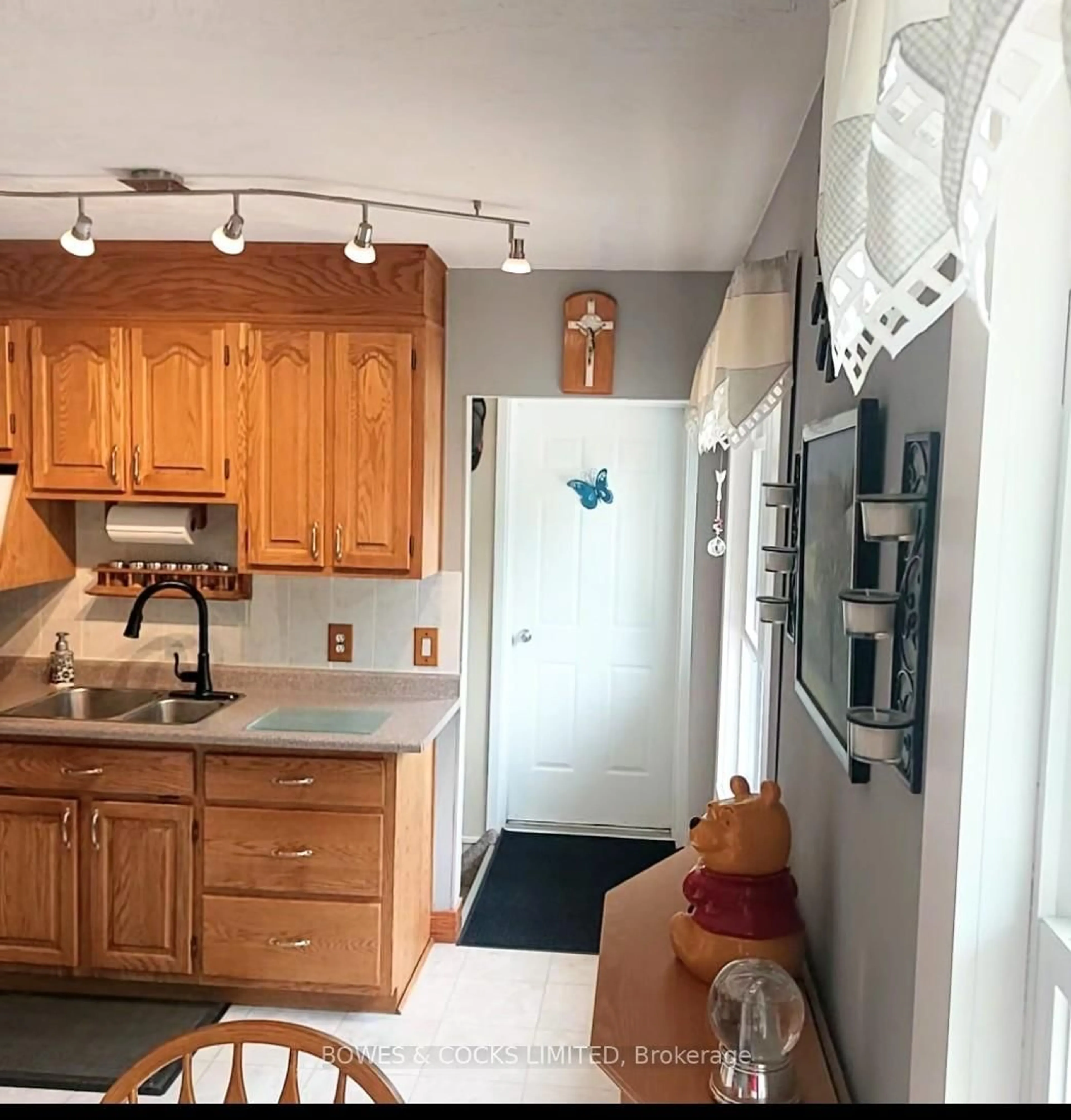Standard kitchen, unknown for 99 Maple St, Bancroft Ontario K0L 1C0