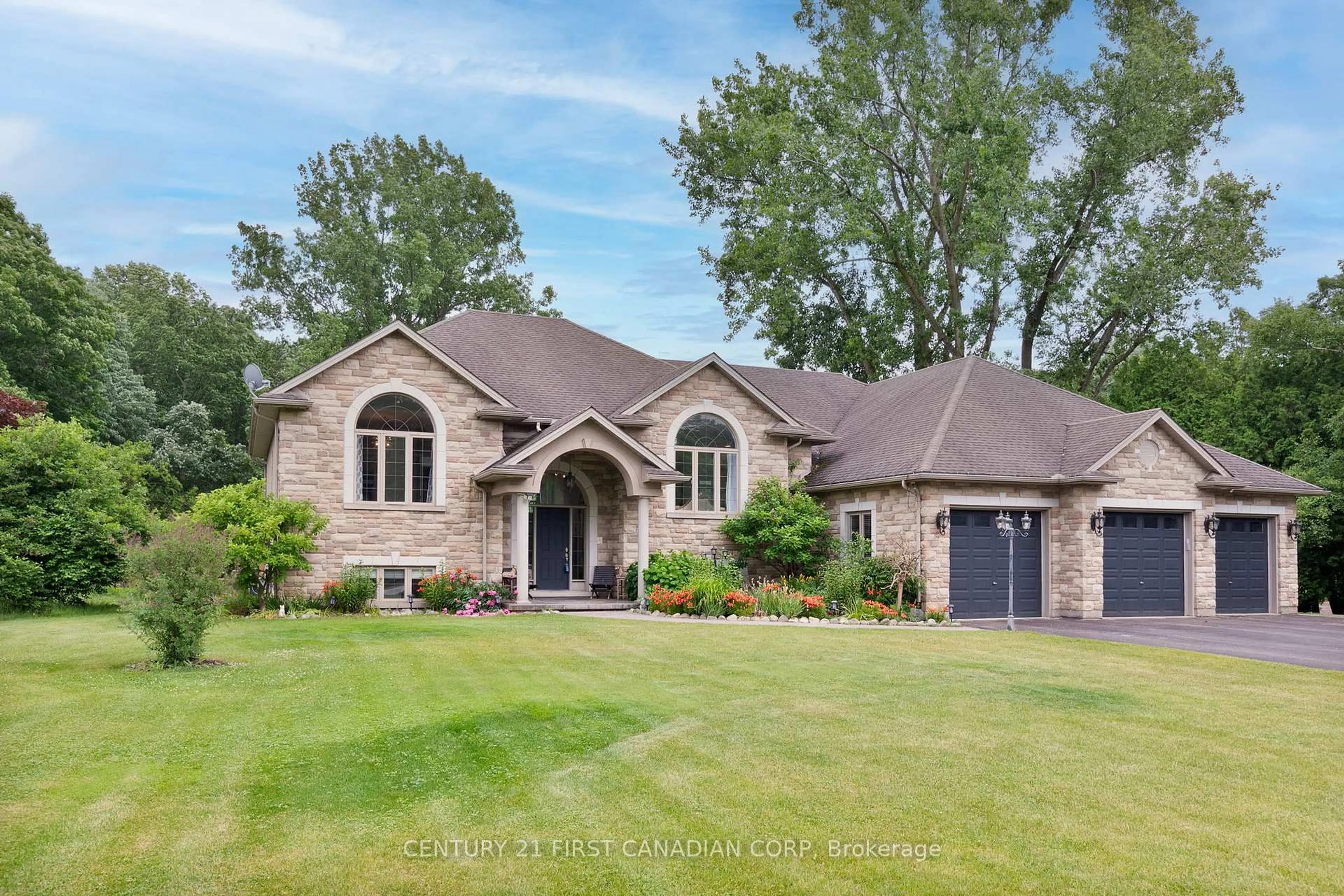 Home with brick exterior material, unknown for 24677 Pioneer Line, West Elgin Ontario N0L 2P0