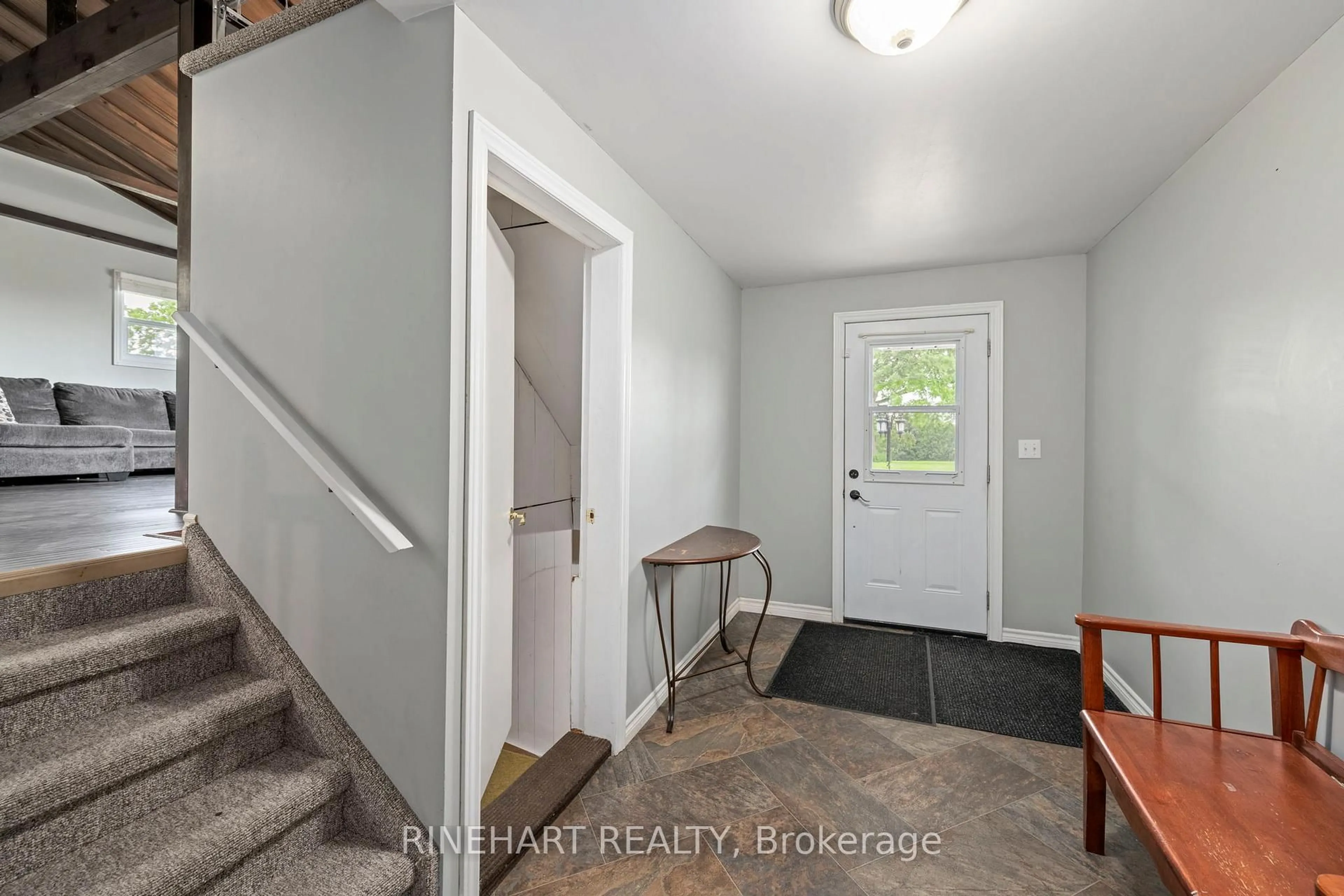 Indoor entryway for 172 Frederick St, Southwest Middlesex Ontario N0L 2N0