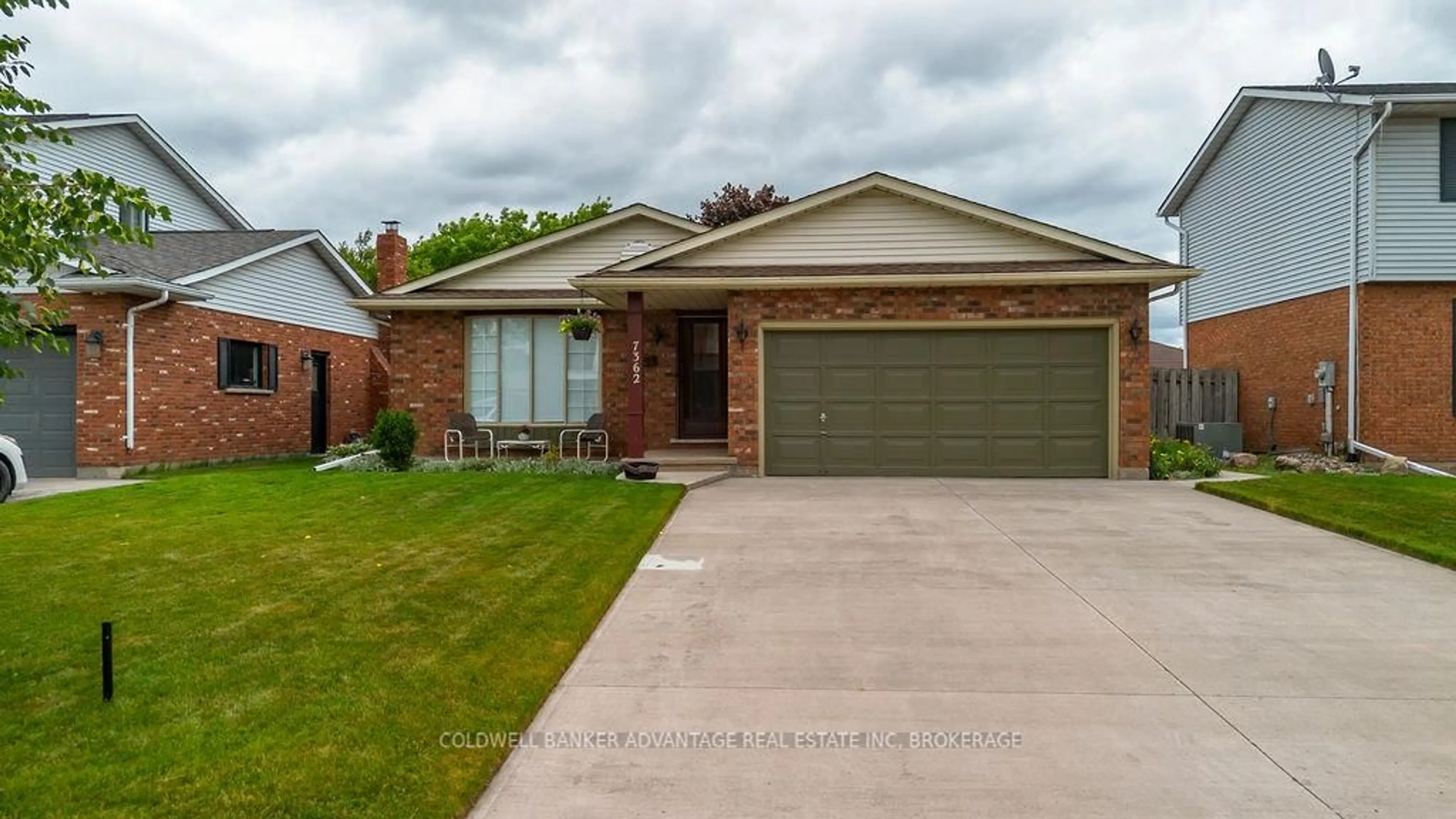 Home with brick exterior material, street for 7362 Nathan Cres, Niagara Falls Ontario L2G 7R6