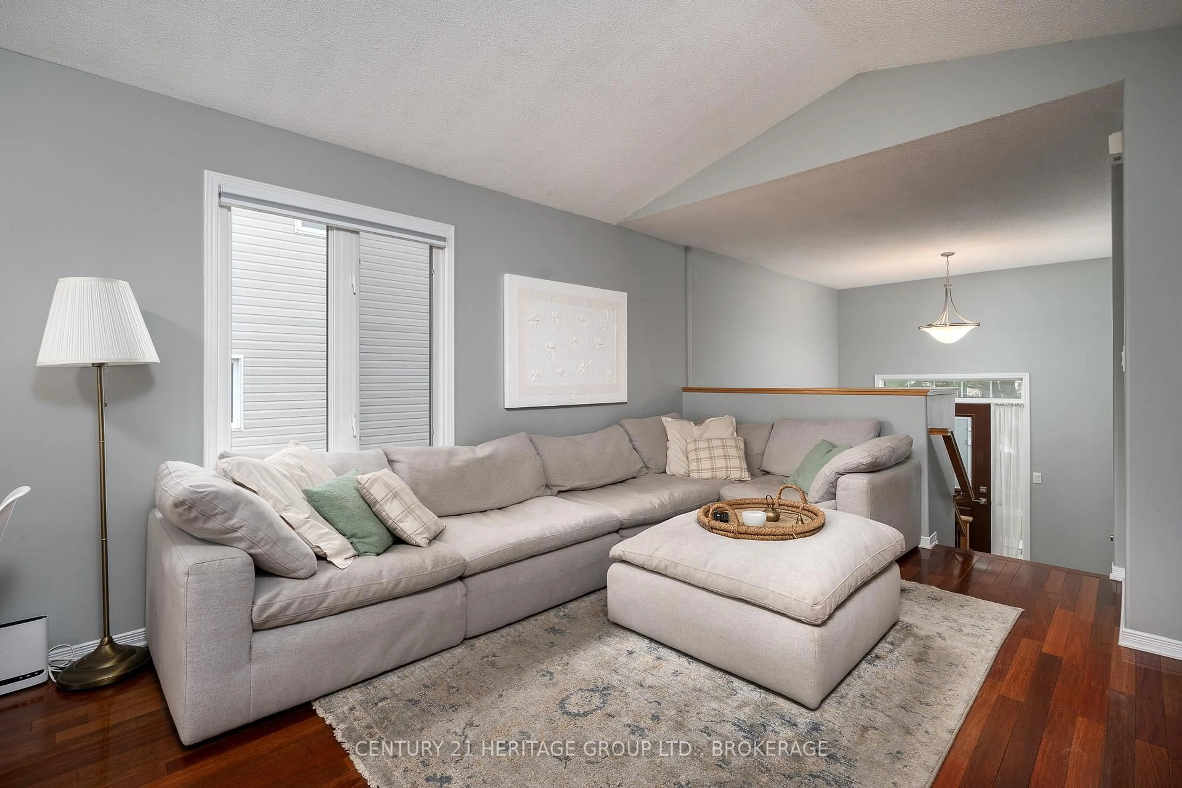 Living room with furniture, unknown for 311 Quarry Pond Crt, Kingston Ontario K7K 7L6