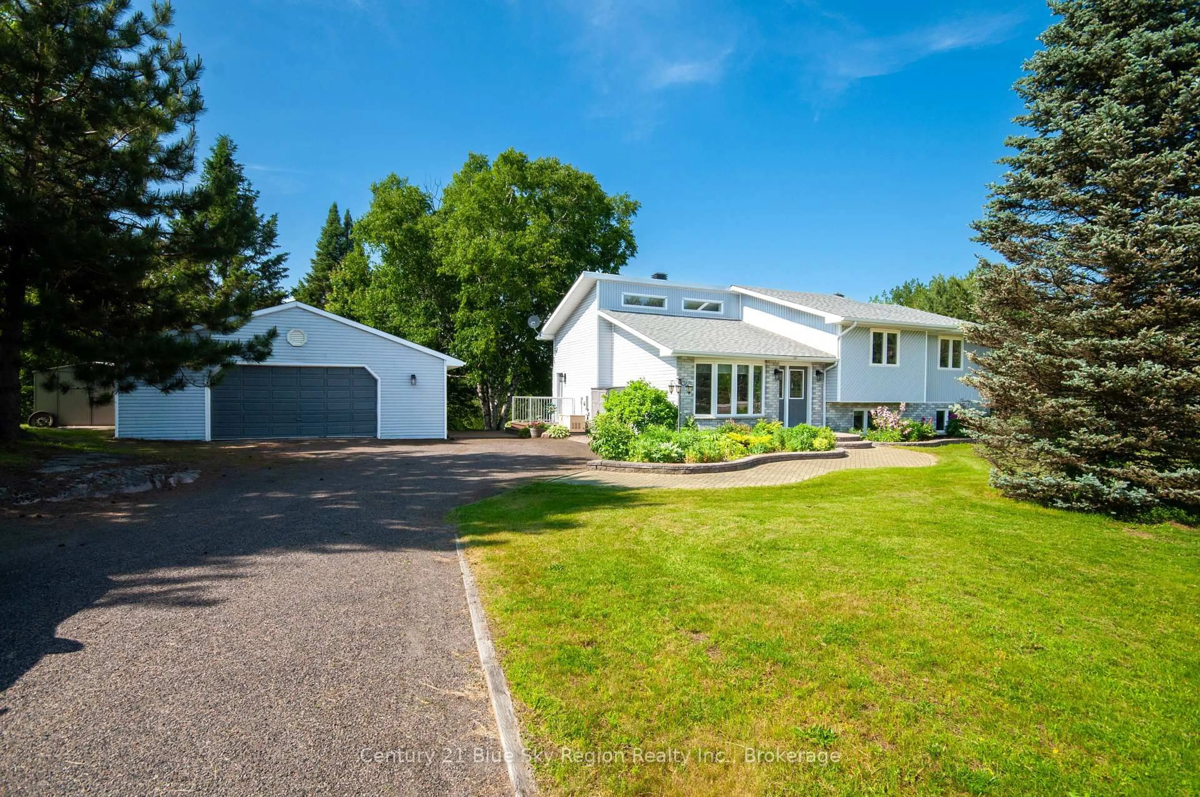 A pic from outside/outdoor area/front of a property/back of a property/a pic from drone, street for 780 Highway 94, East Ferris Ontario P0H 1K0