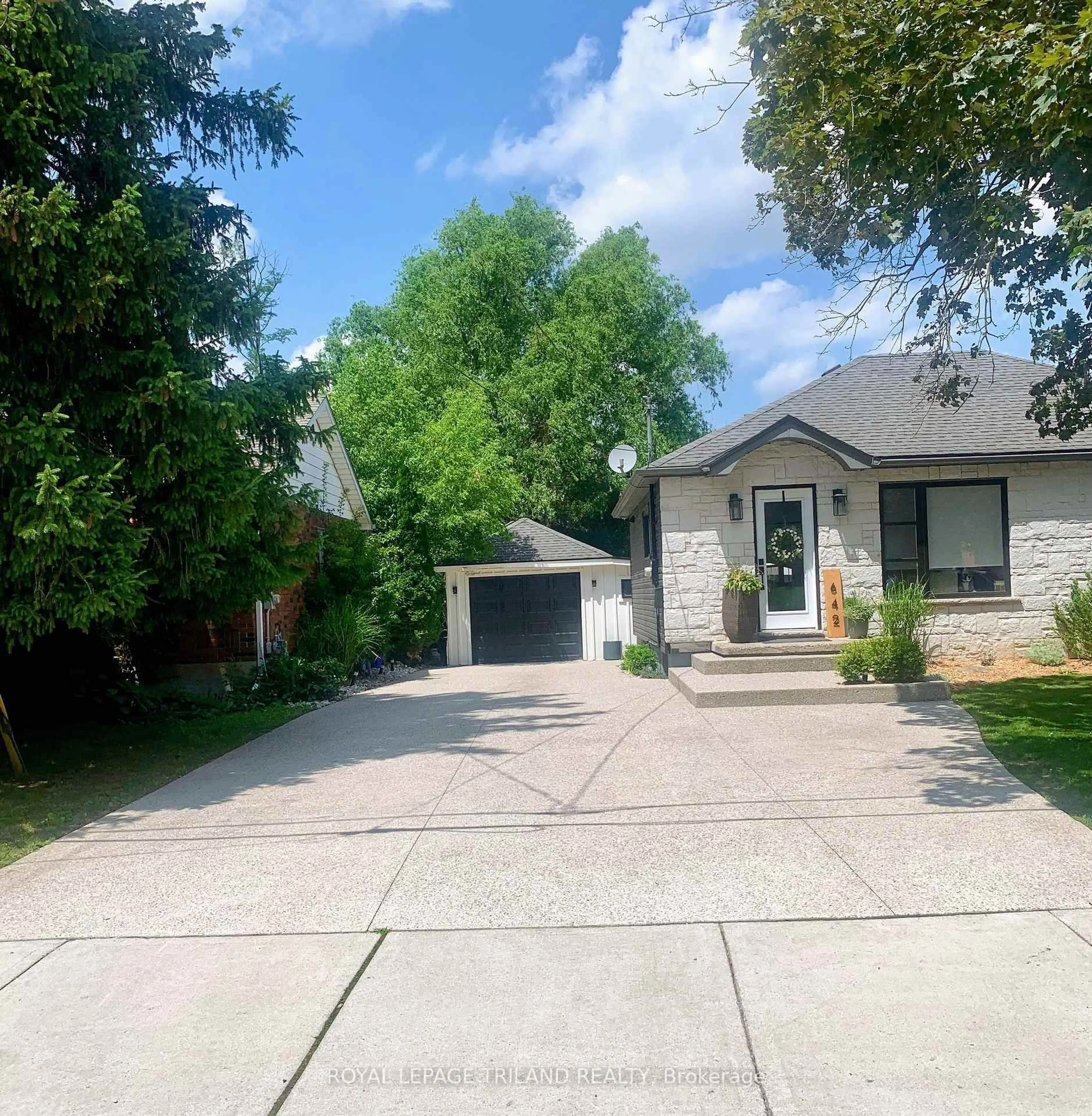 Unknown for 642 PERCY St, London South Ontario N6C 2L7