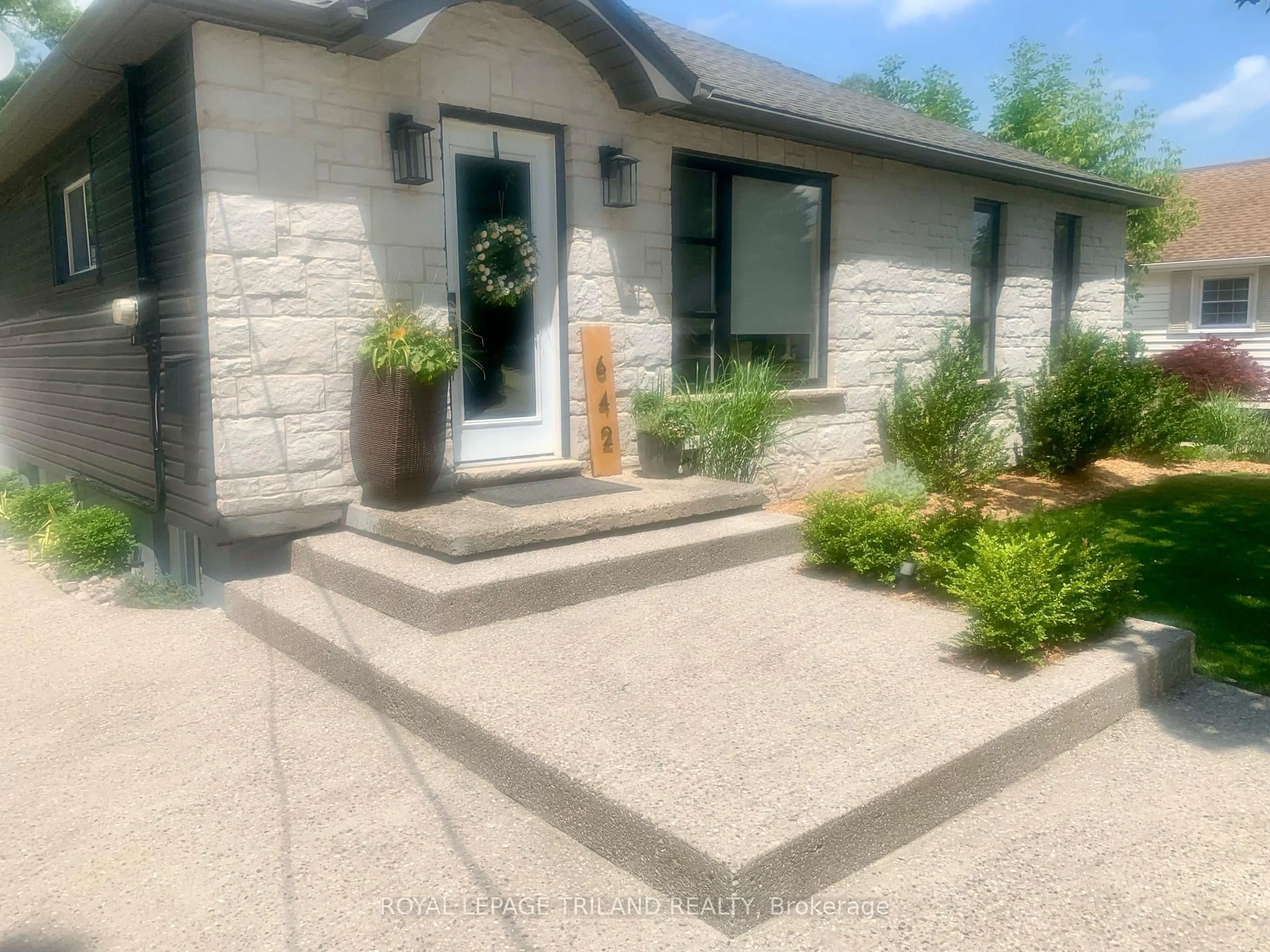 Unknown for 642 PERCY St, London South Ontario N6C 2L7
