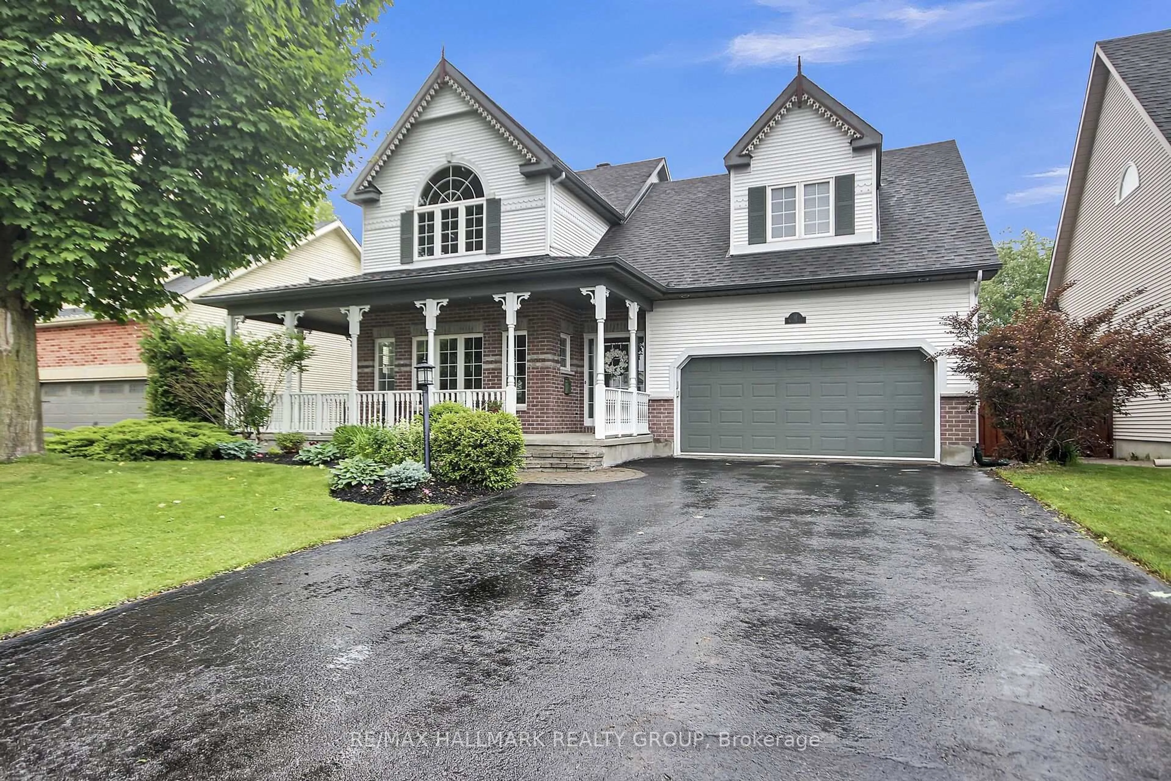 Home with brick exterior material, street for 31 Kyle Ave, Stittsville Ontario K2S 1G9