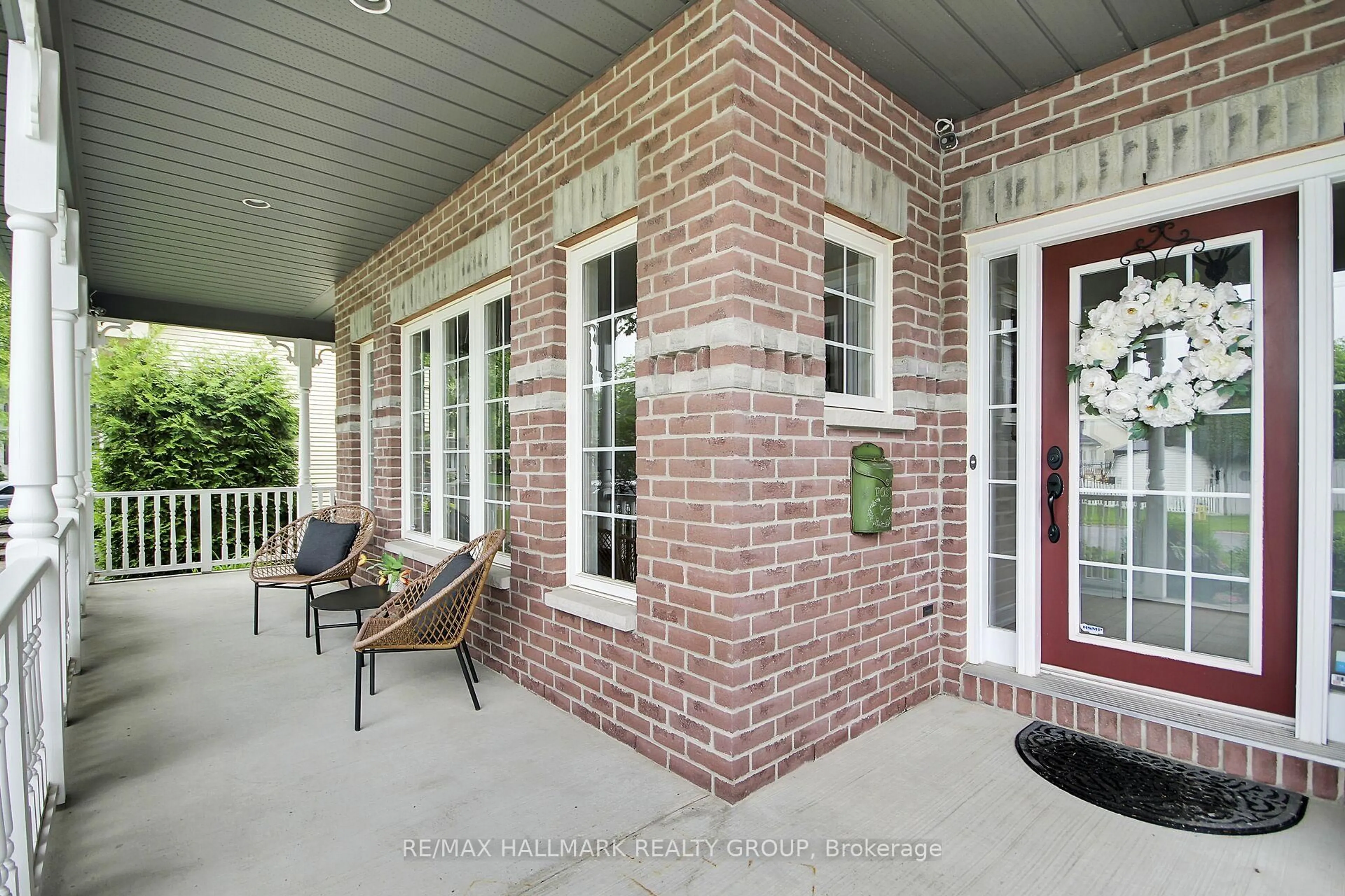 Home with brick exterior material, street for 31 Kyle Ave, Stittsville Ontario K2S 1G9
