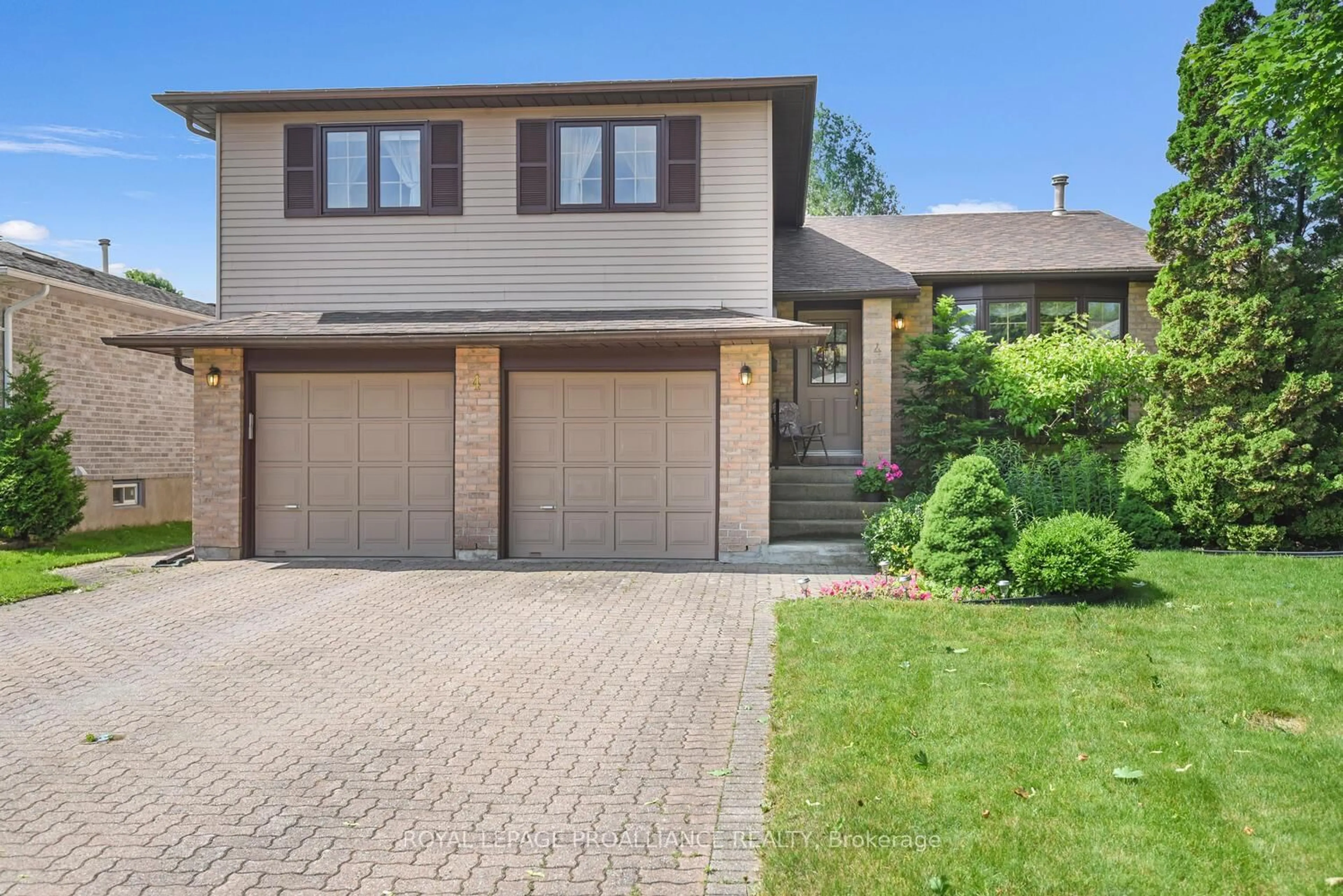 Home with brick exterior material, street for 4 Colton Crt, Brockville Ontario K6V 6W4