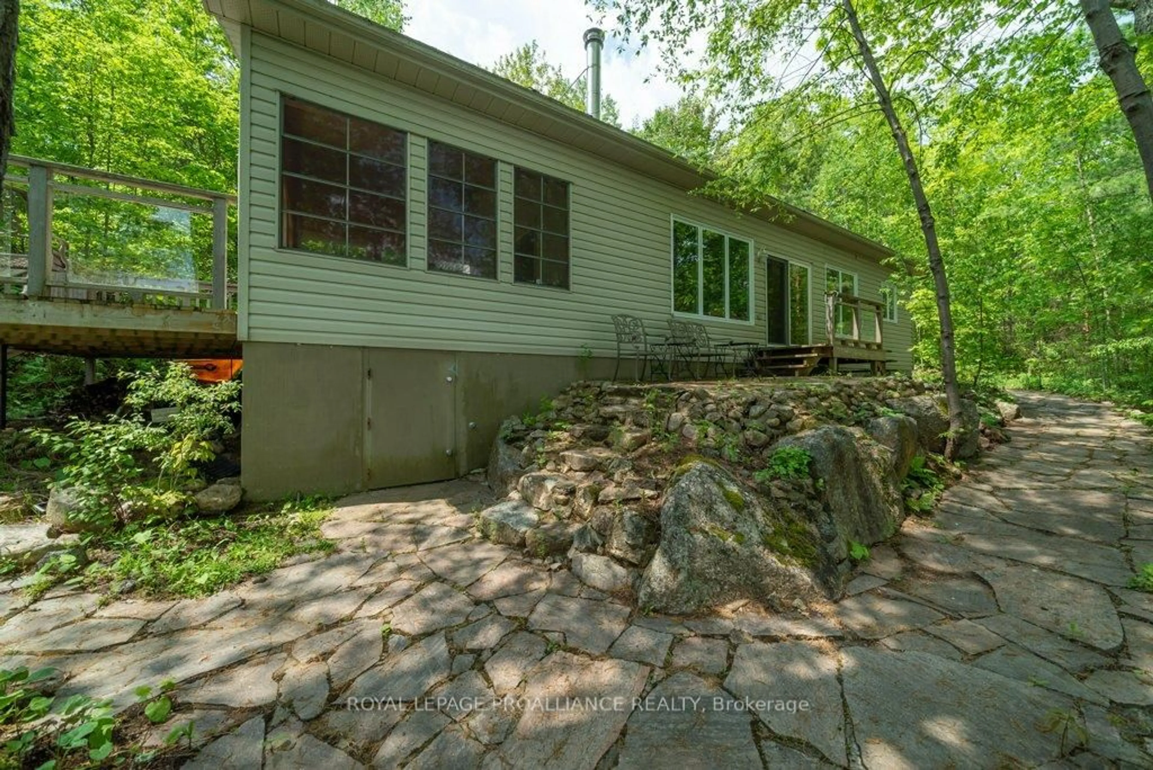 Patio, unknown for 3465 Hughes Landing, Cloyne Ontario K0H 1K0