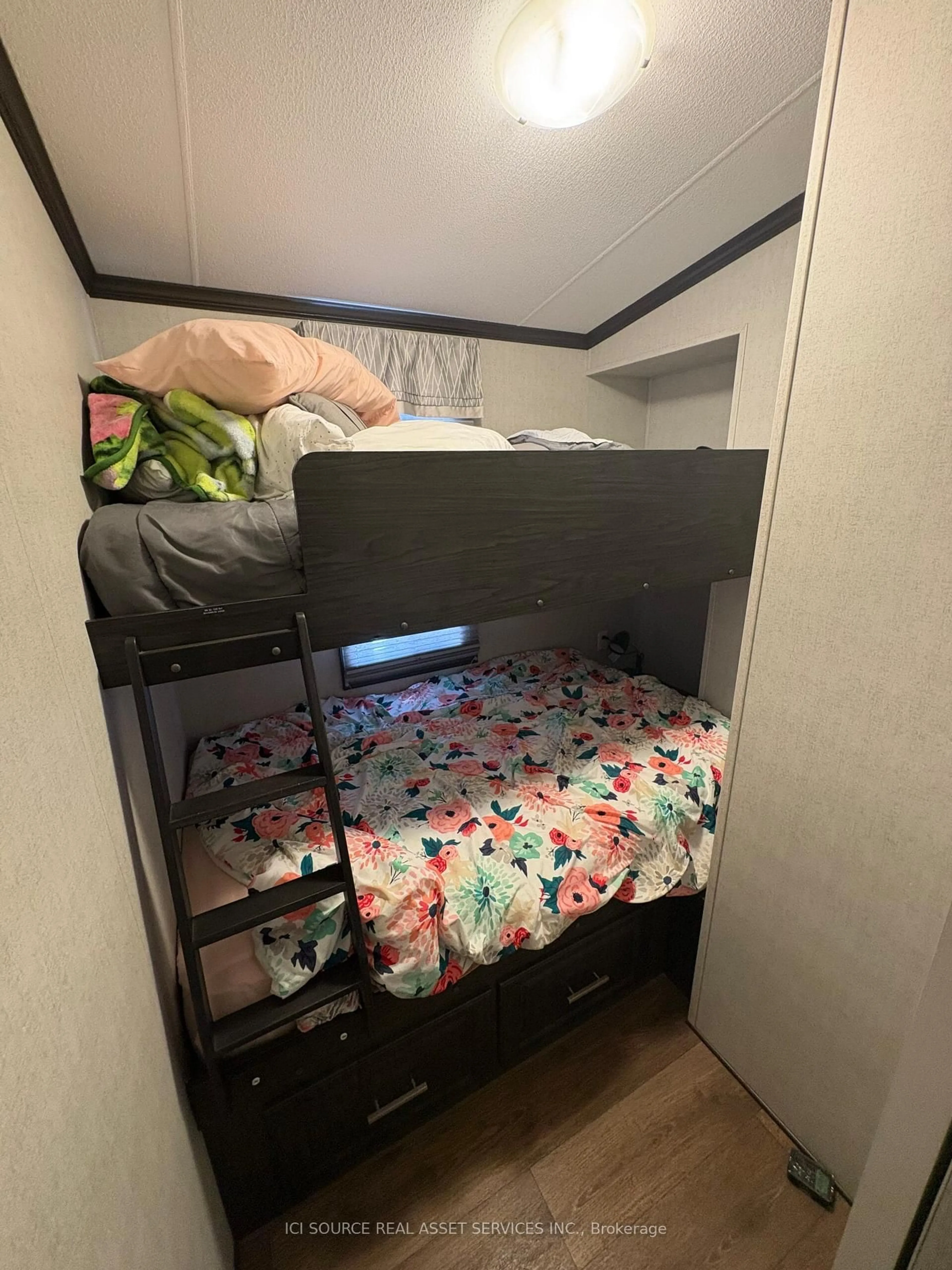 A pic of a room for 1082 Shamrock Marina Rd #SMR202, Gravenhurst Ontario P0E 1N0