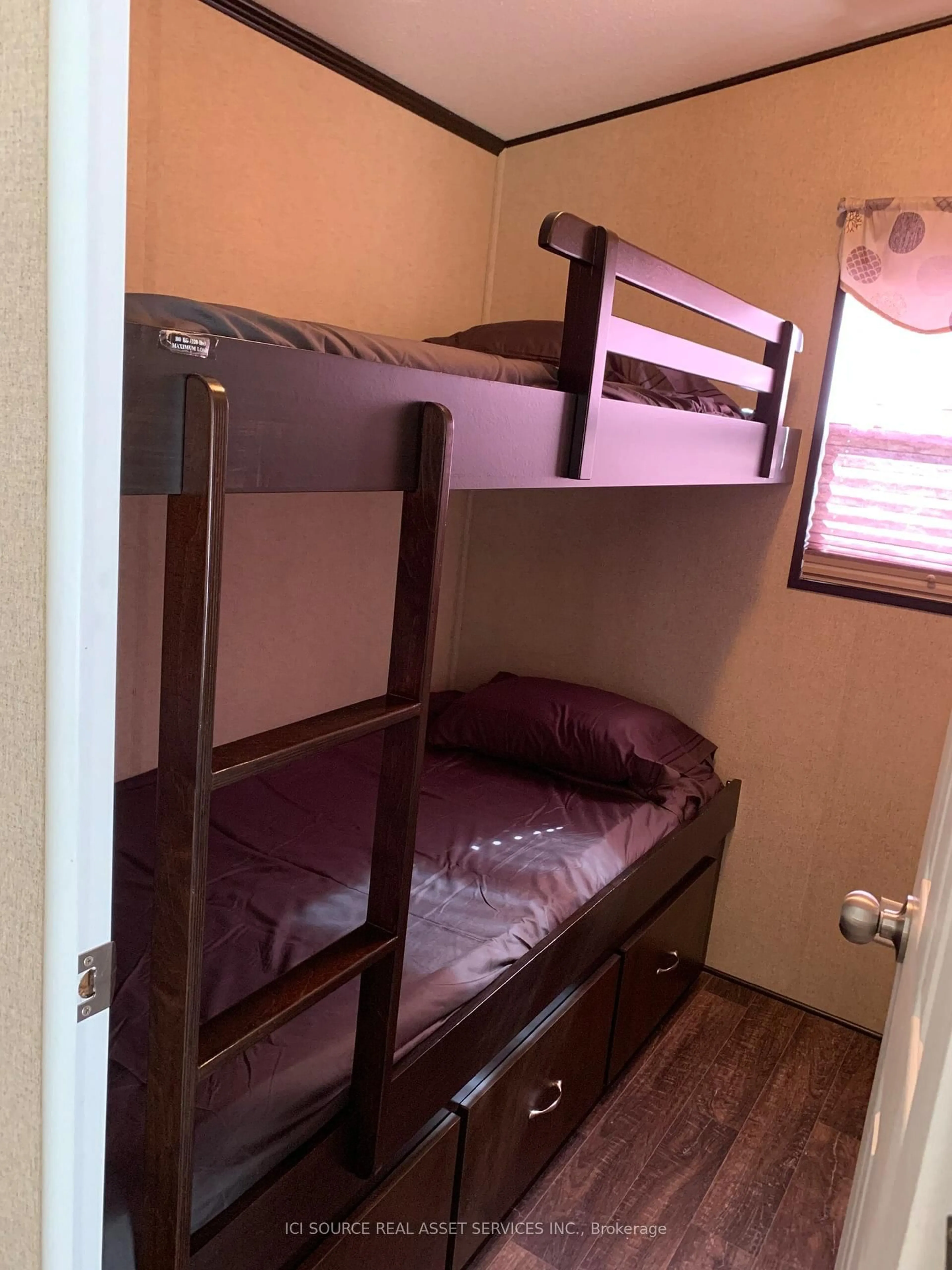A pic of a room for 1082 Shamrock Marina Rd #SMR056, Gravenhurst Ontario P0E 1N0