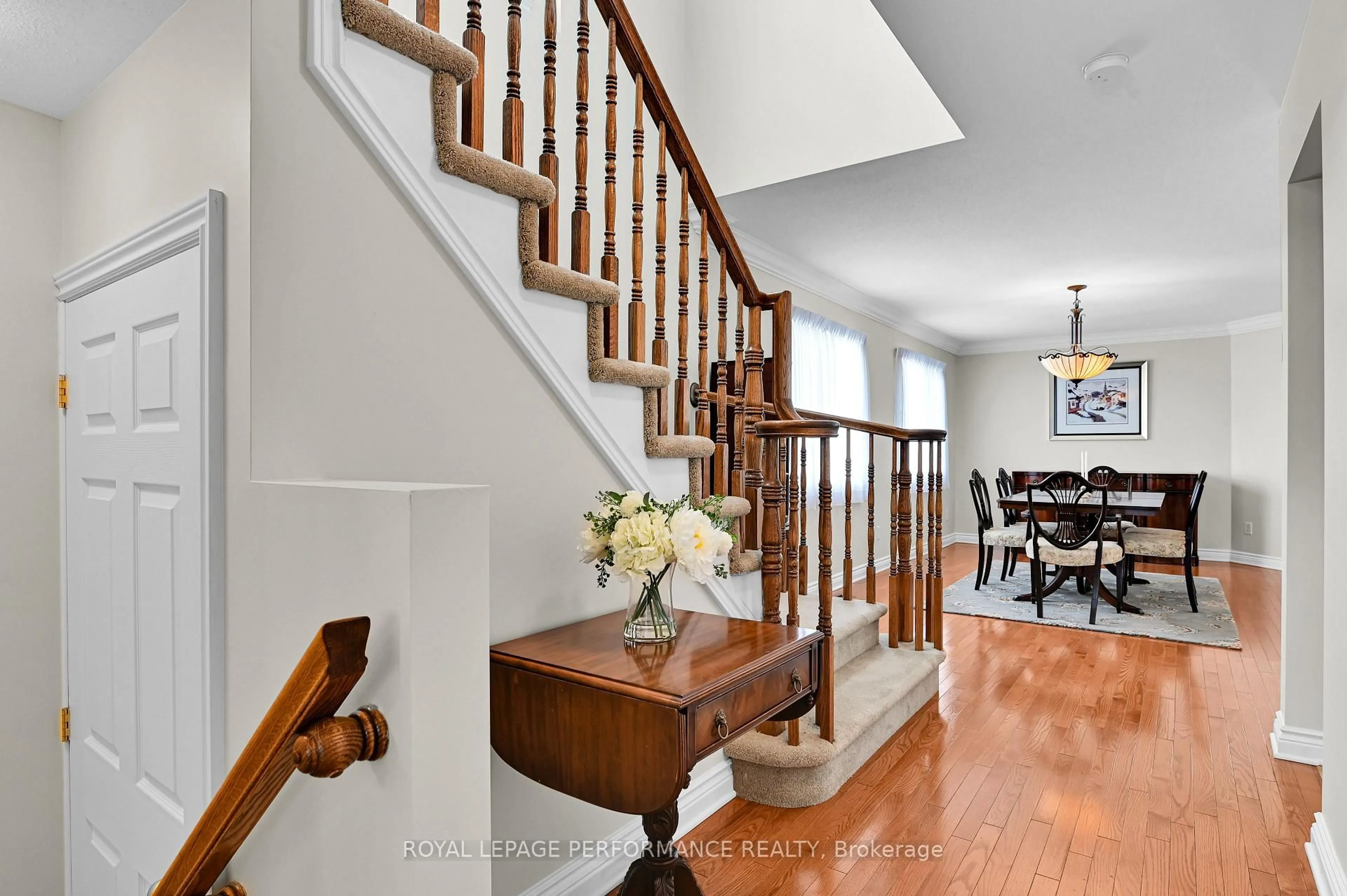 Indoor entryway for 291 Silbrass Private, Ottawa Ontario K2J 5M6