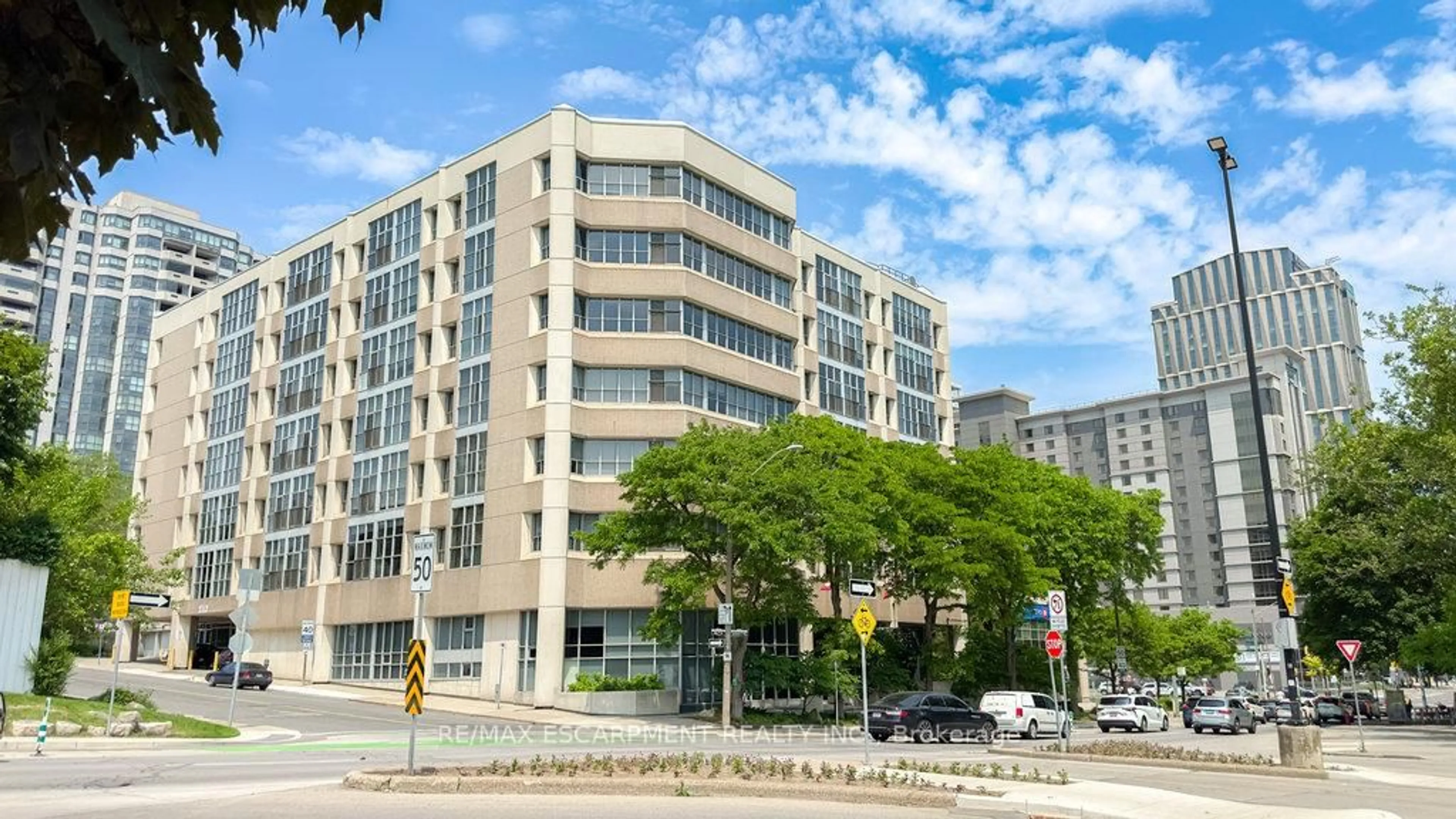 Unknown for 66 Bay St #102, Hamilton Ontario L8P 4Z6