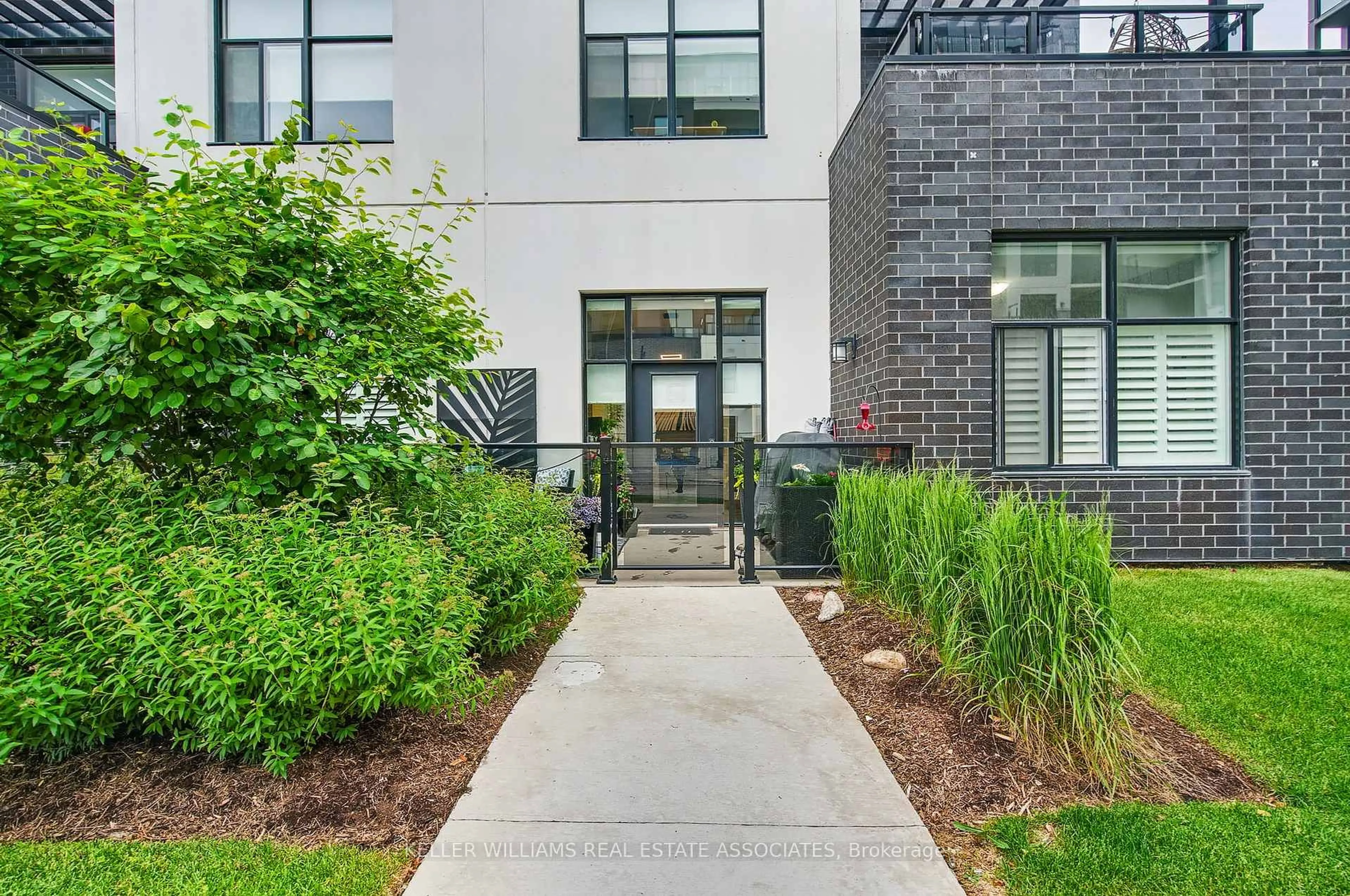 Unknown for 1880 Gordon St #112, Guelph Ontario N1L 0P5