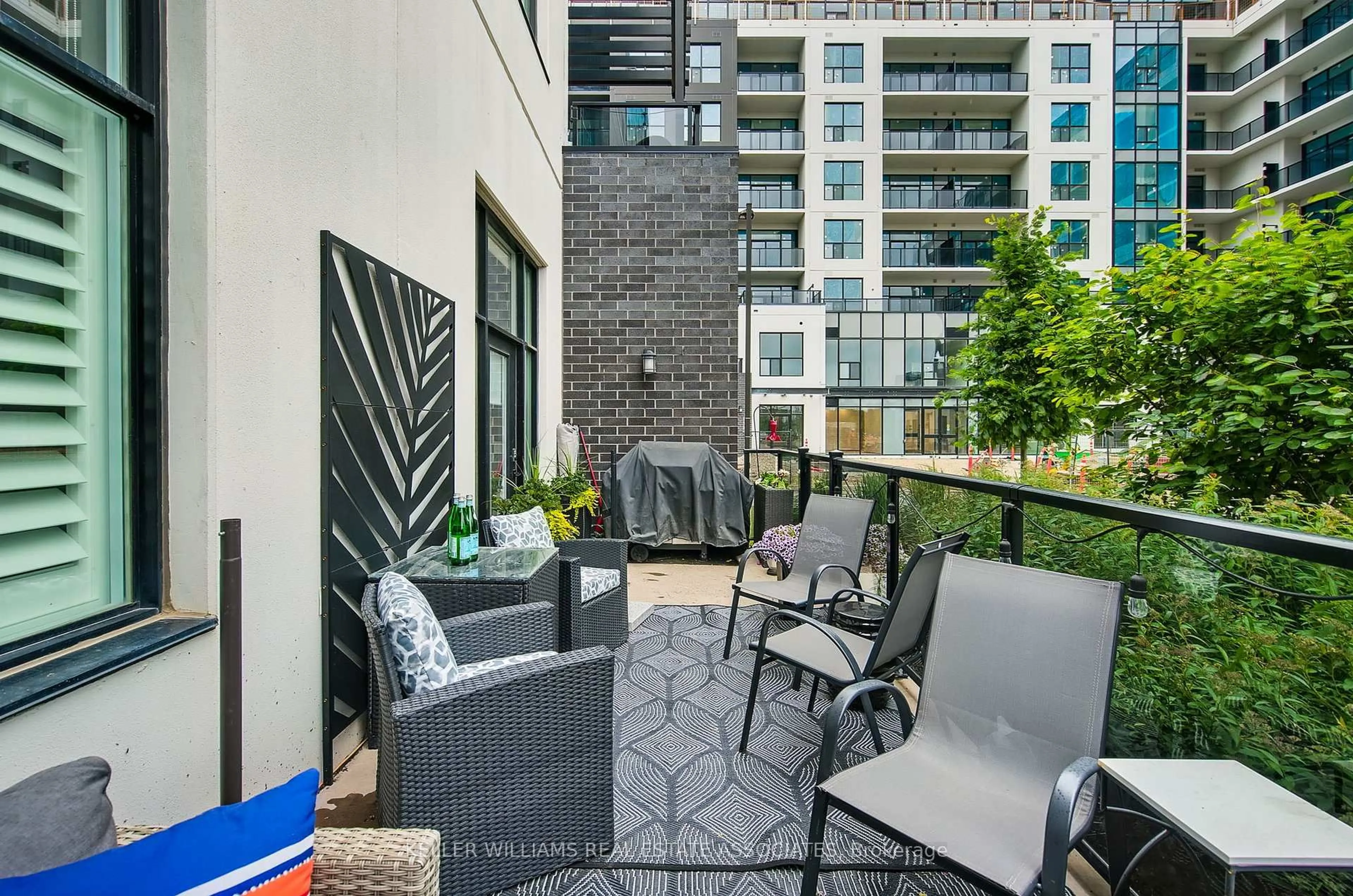 Patio, unknown for 1880 Gordon St #112, Guelph Ontario N1L 0P5