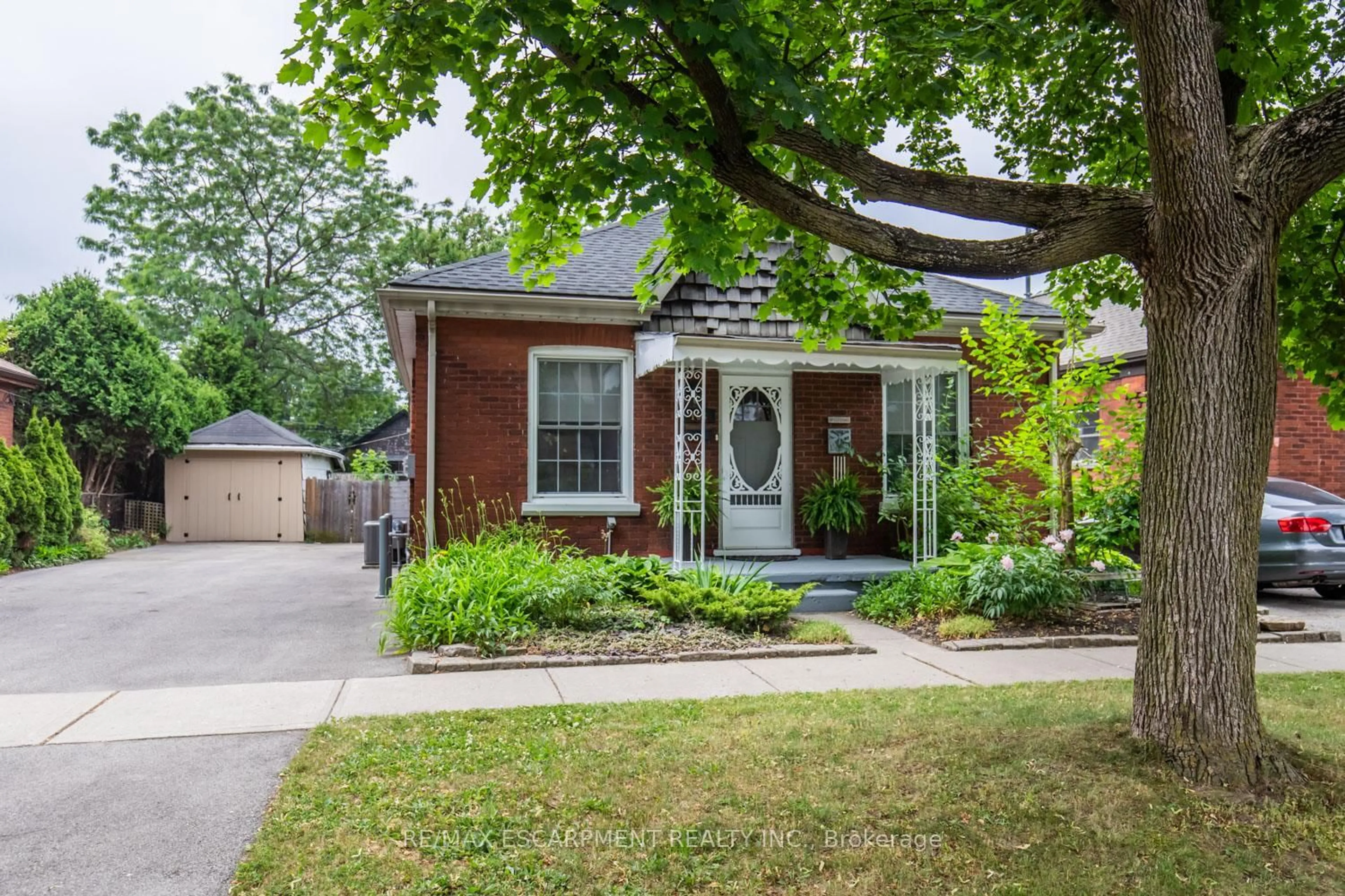 Home with brick exterior material, street for 163 Campbell St, Brantford Ontario N3S 5B4