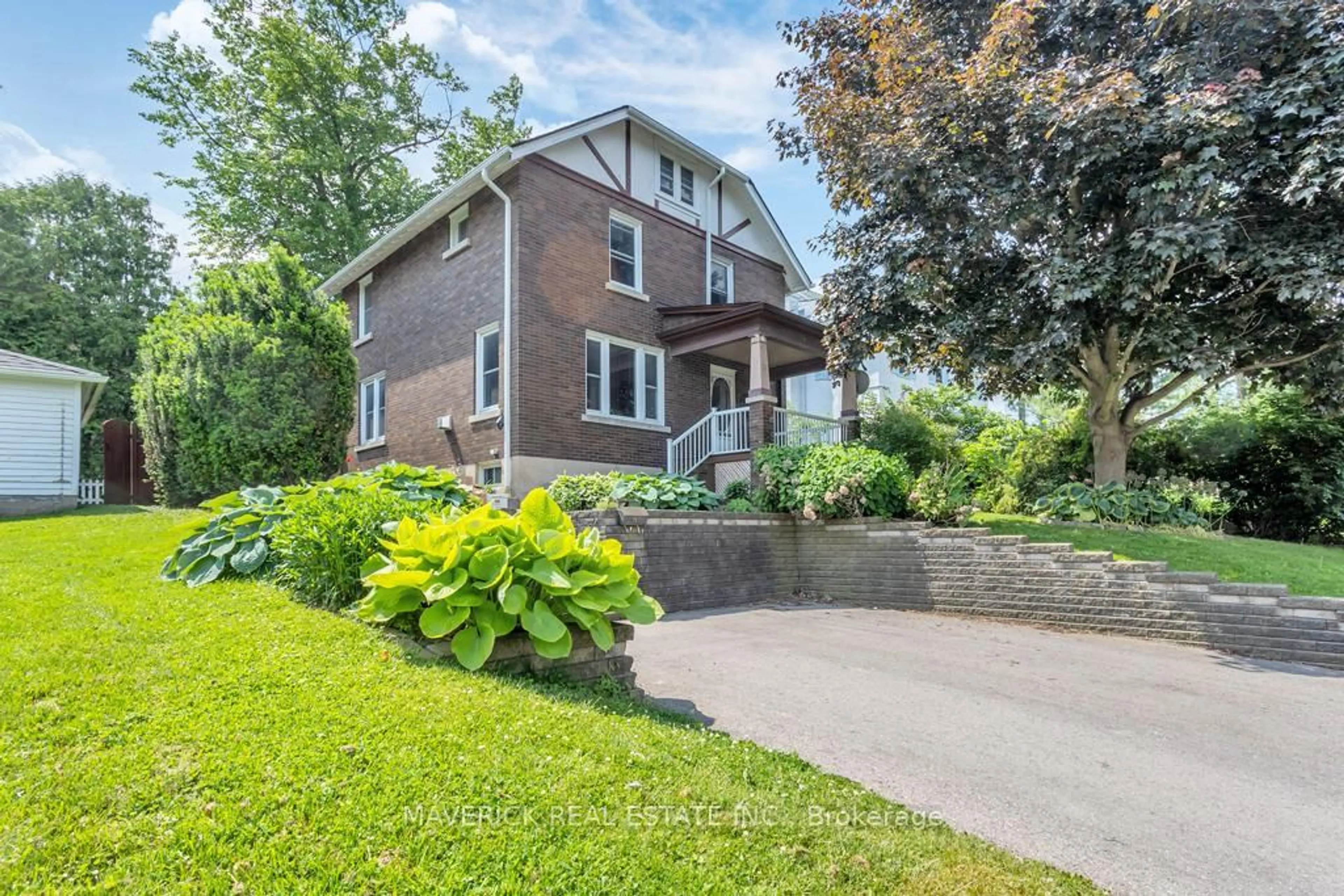 Unknown for 71 ANN St, Ingersoll Ontario N5C 2G2