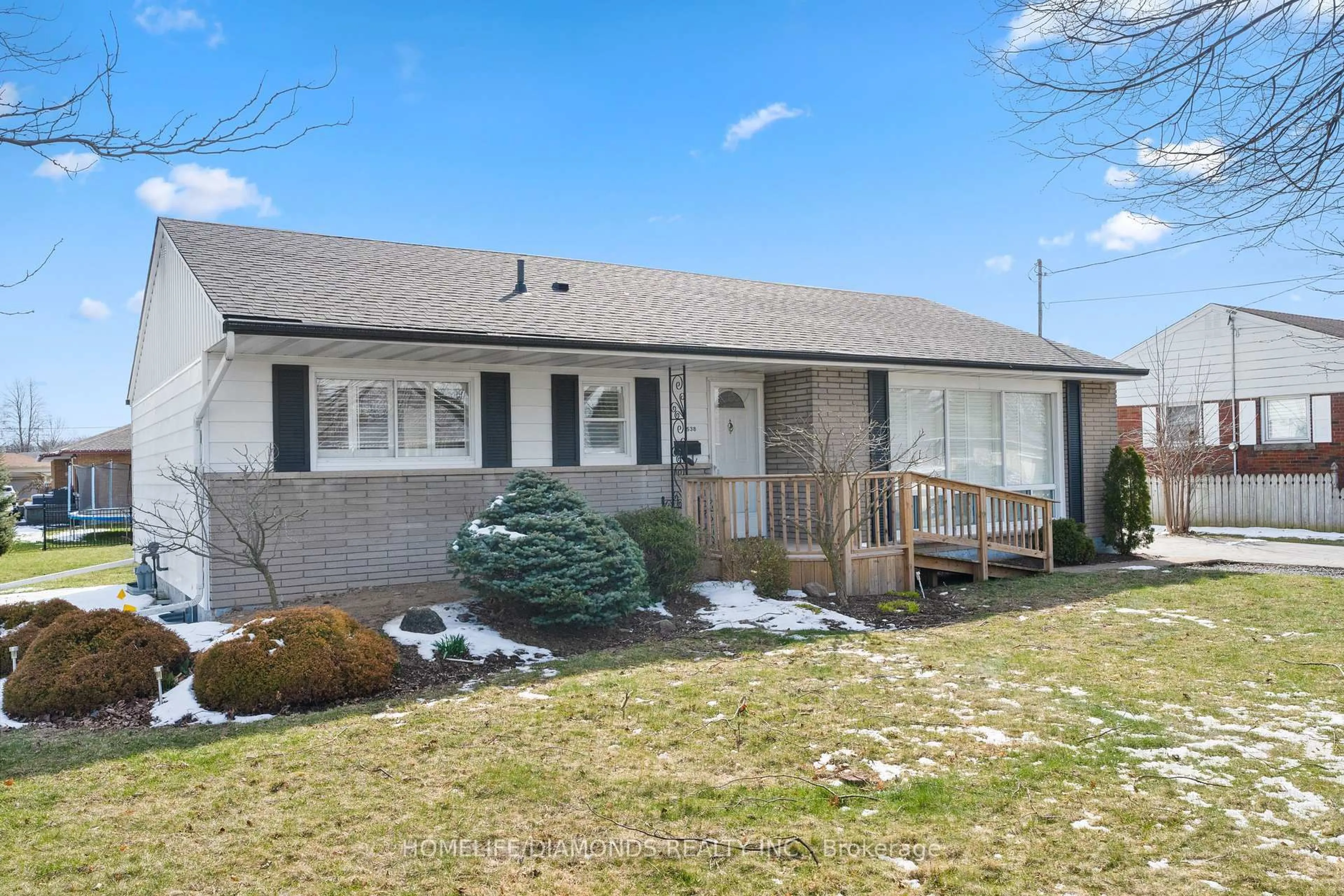 Unknown for 538 Lloyd Ave, Welland Ontario L3C 2Z5