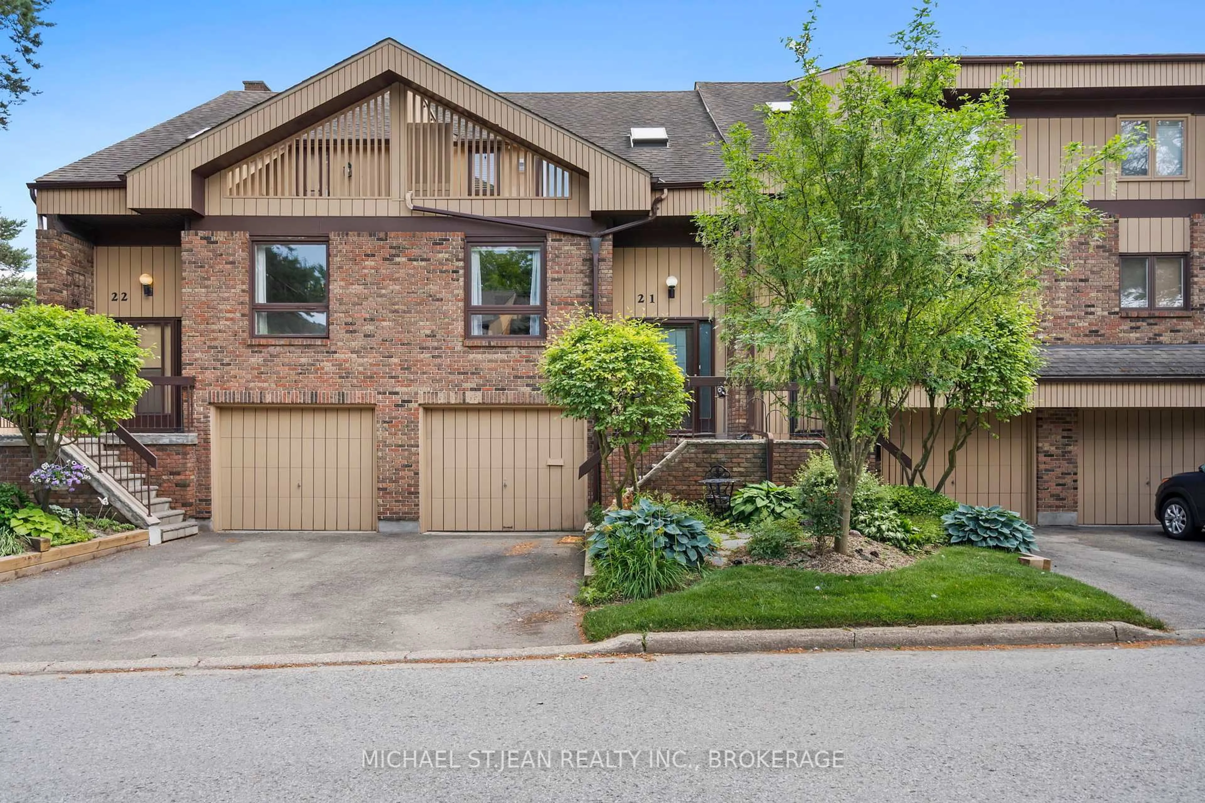 Home with brick exterior material, street for 178 Scott St #21, St. Catharines Ontario L2N 6Y5