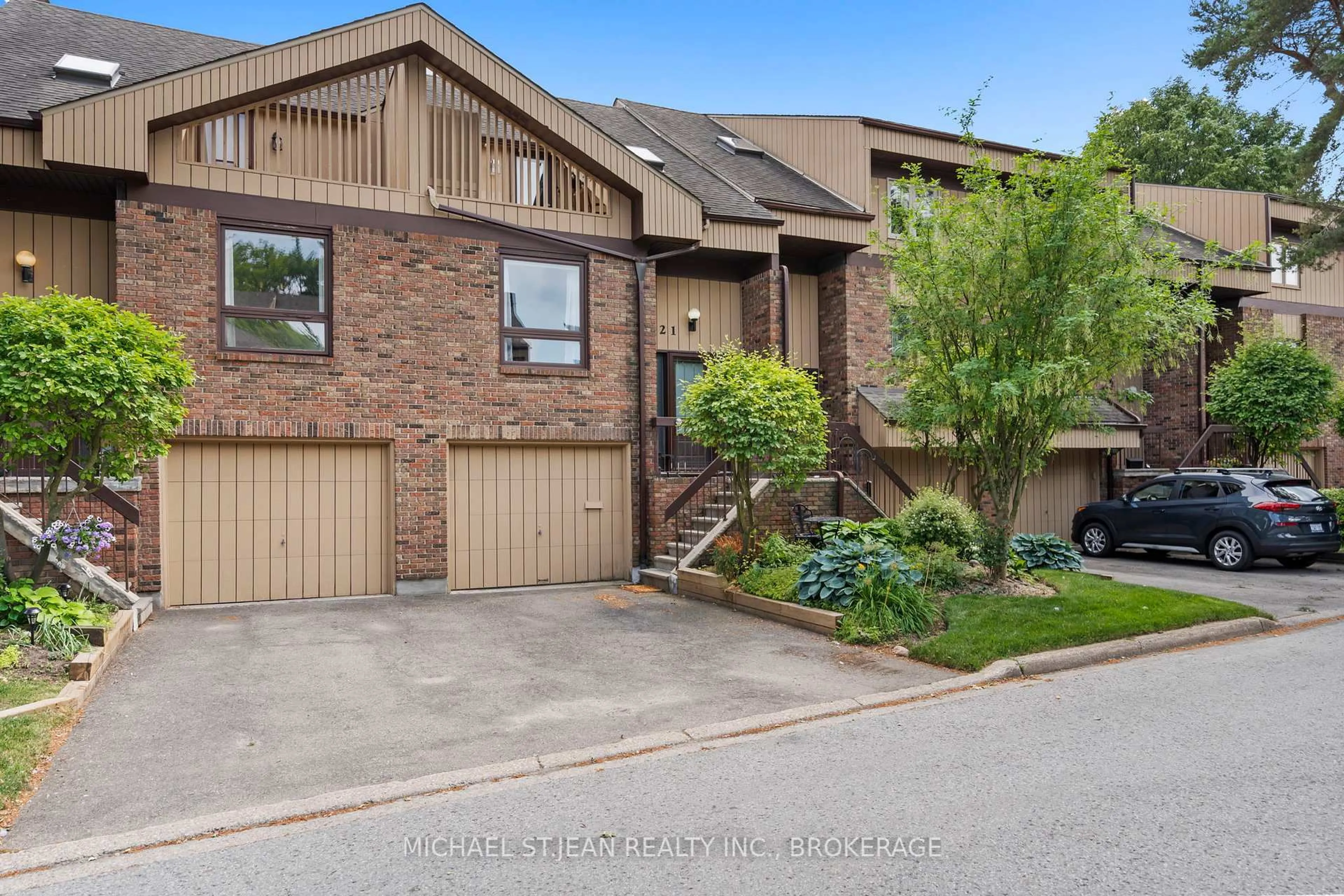Home with brick exterior material, street for 178 Scott St #21, St. Catharines Ontario L2N 6Y5