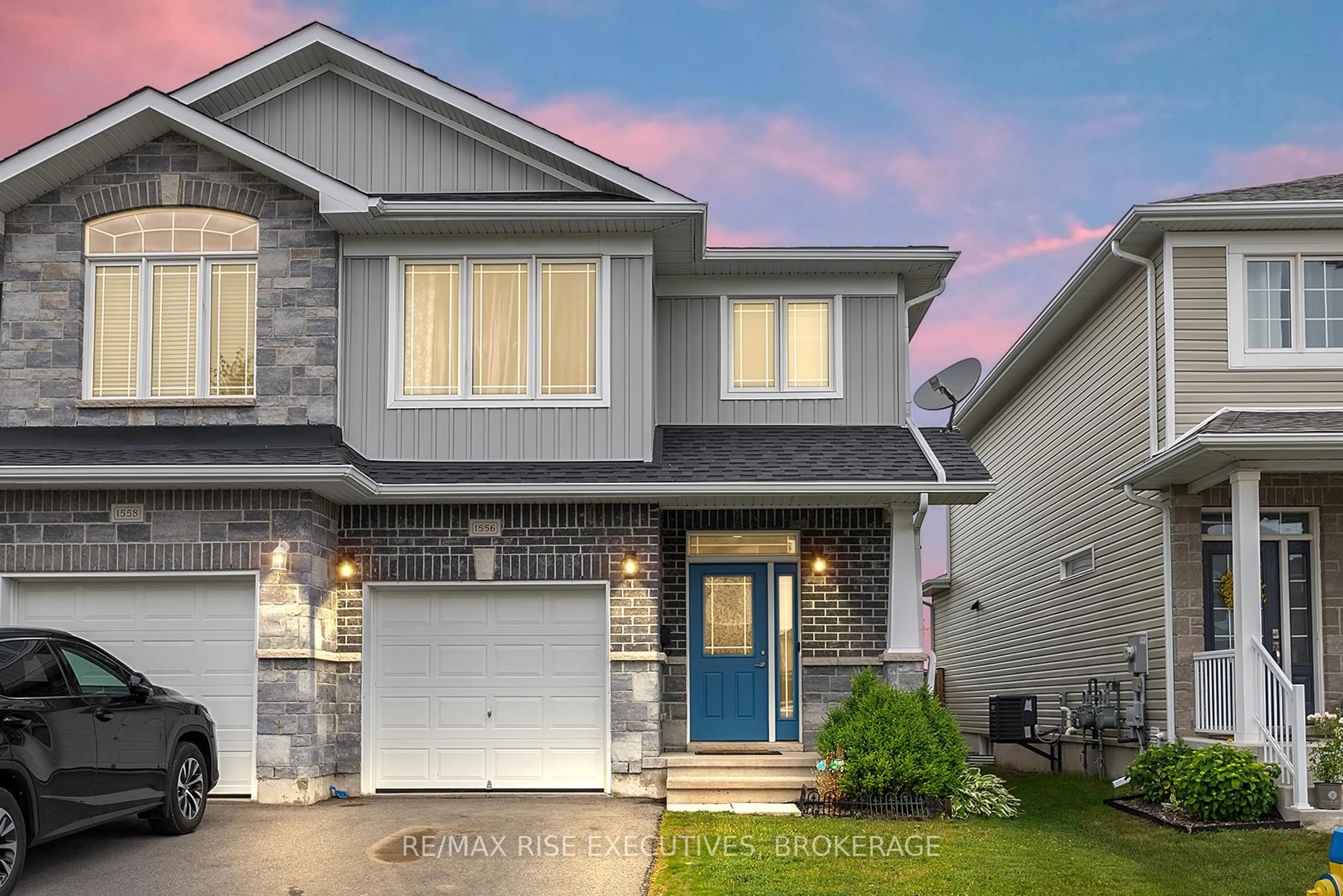 Home with vinyl exterior material, street for 1556 Davenport Cres, Kingston Ontario K7P 0K7
