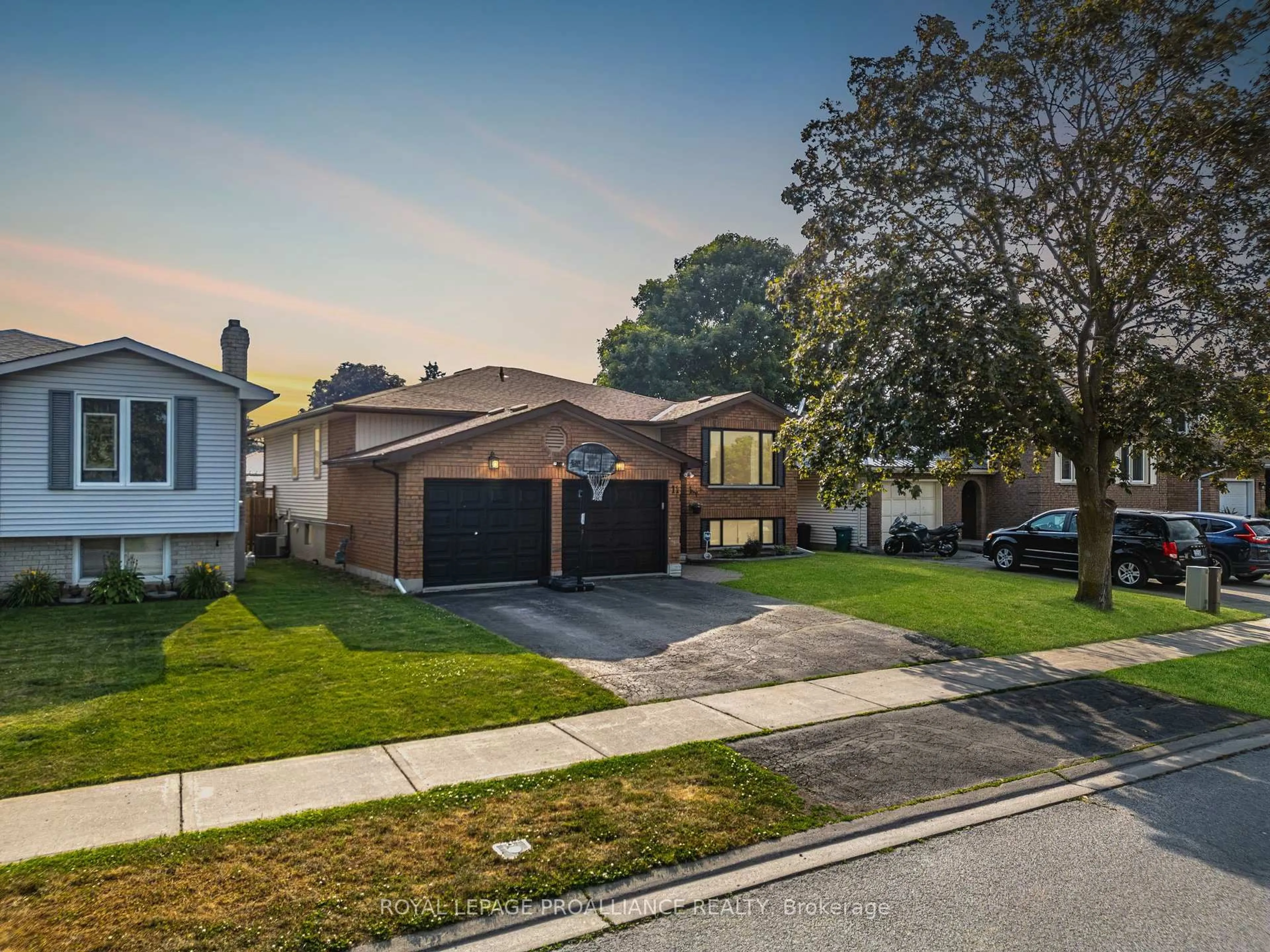 Unknown for 11 Springbrook Cres, Belleville Ontario K8P 5B7
