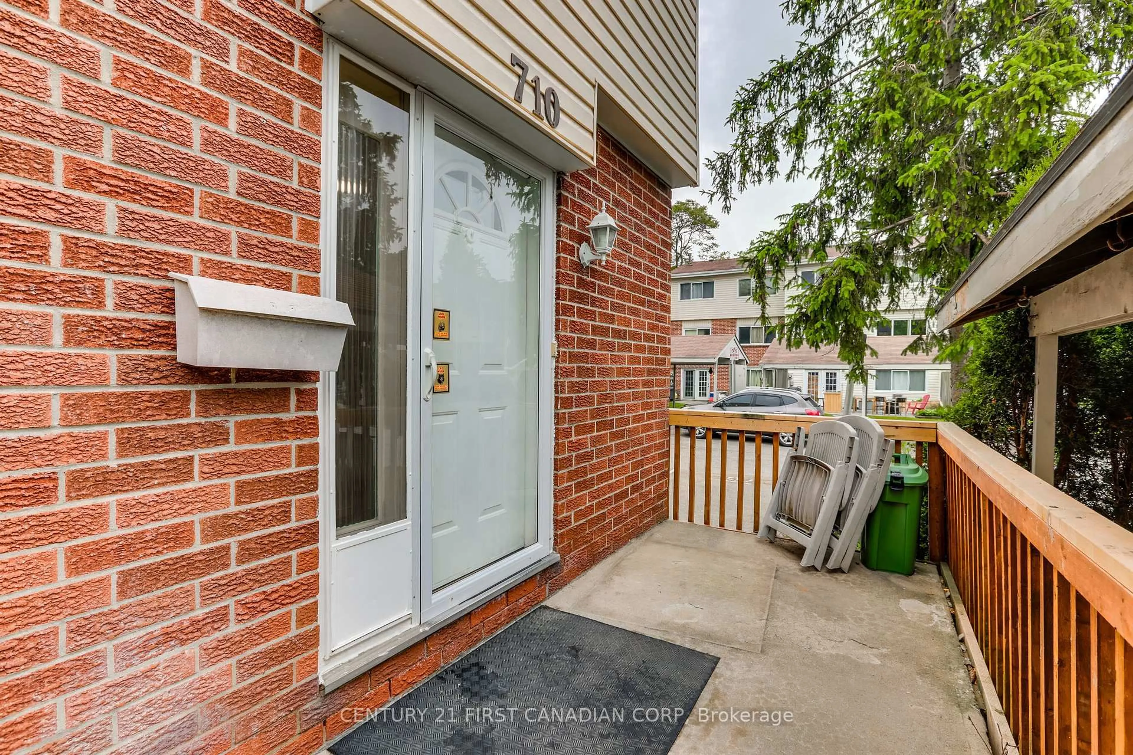 Indoor entryway for 710 Wilkins St, London South Ontario N6C 4Z9
