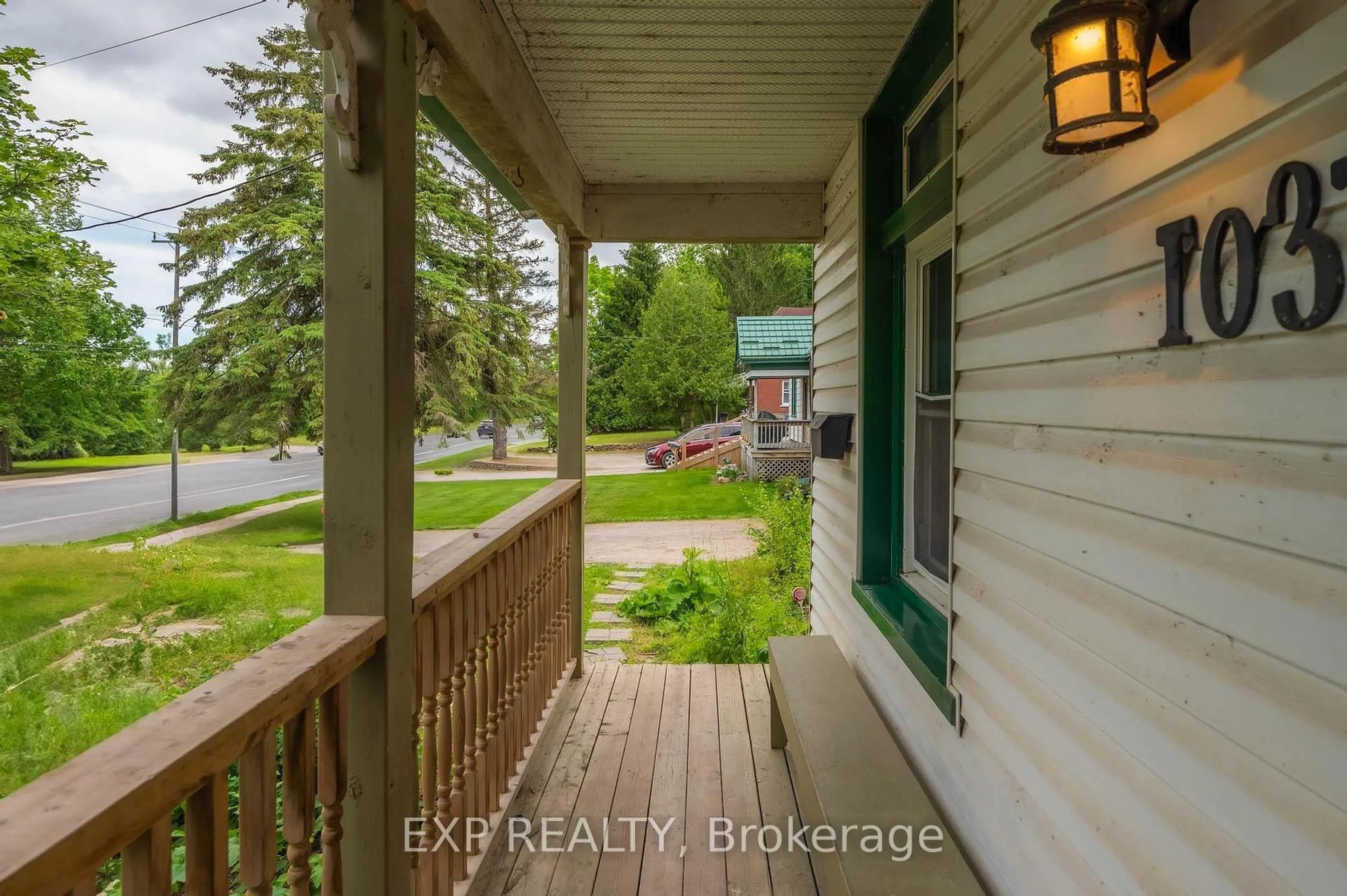 Patio, unknown for 1033 Water St, Peterborough North Ontario K9H 3P5