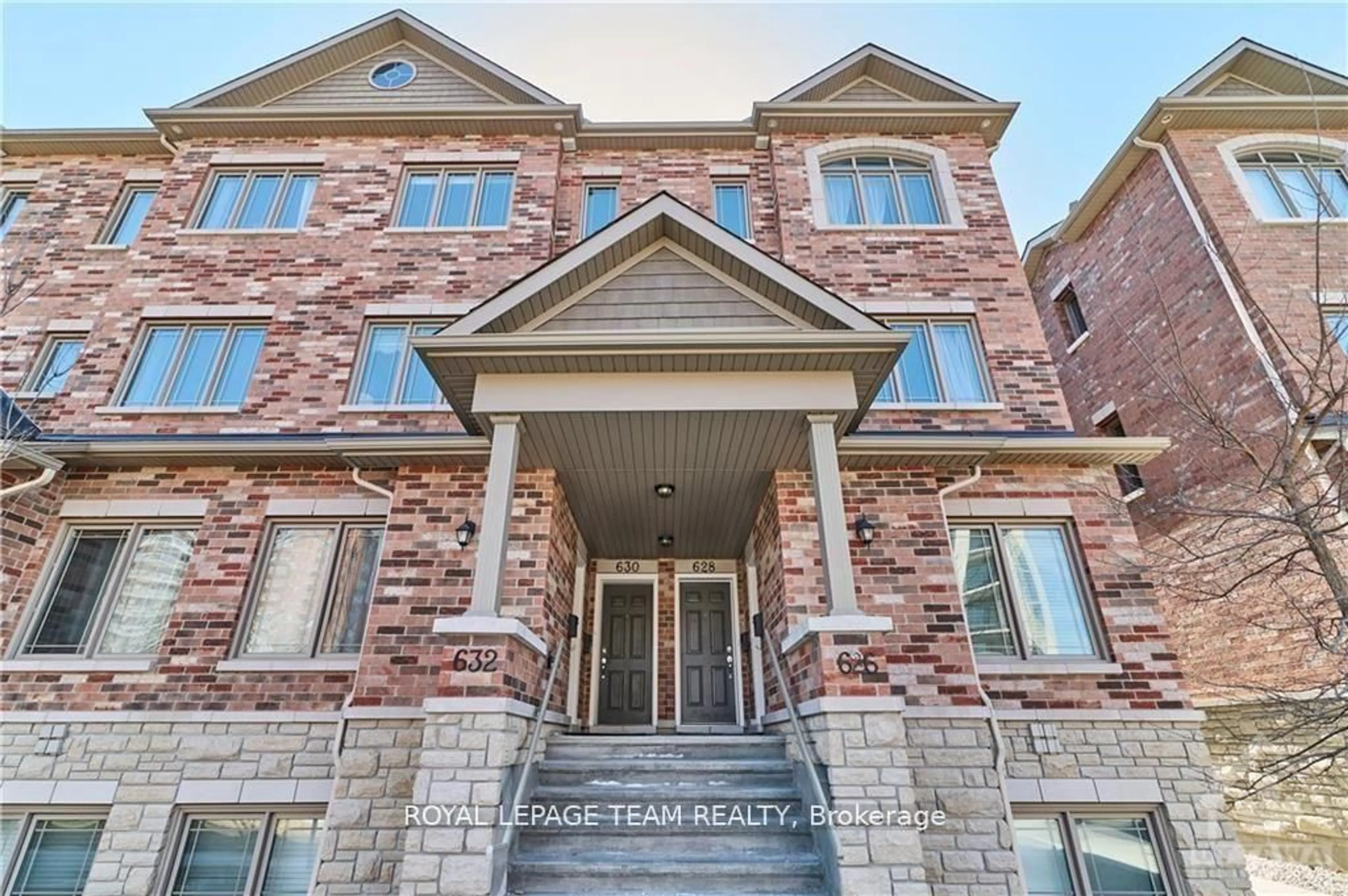 Home with brick exterior material, building for 630 Danaca Private, Ottawa Ontario K1K 2V7