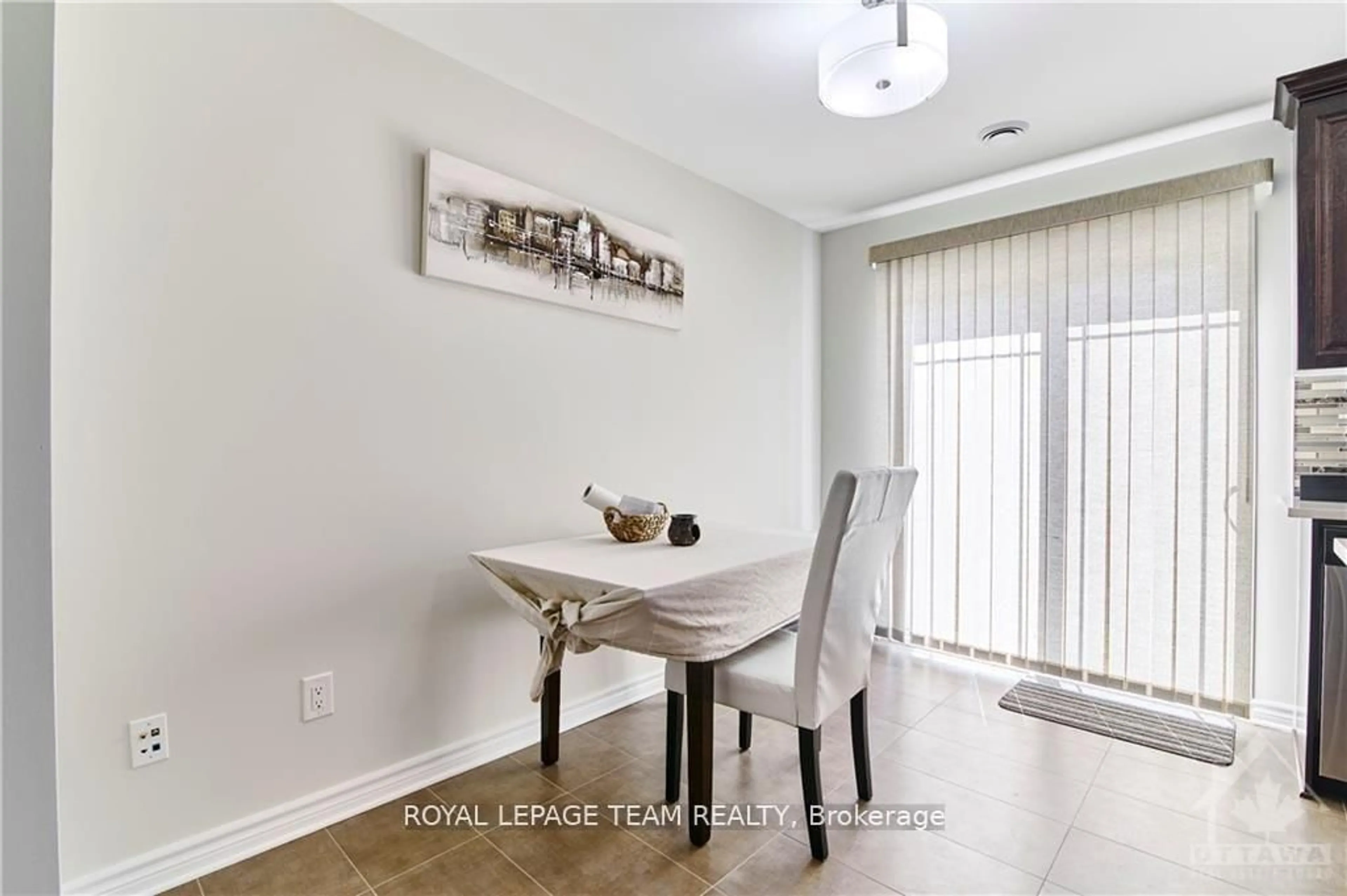 Dining room, unknown for 630 Danaca Private, Ottawa Ontario K1K 2V7