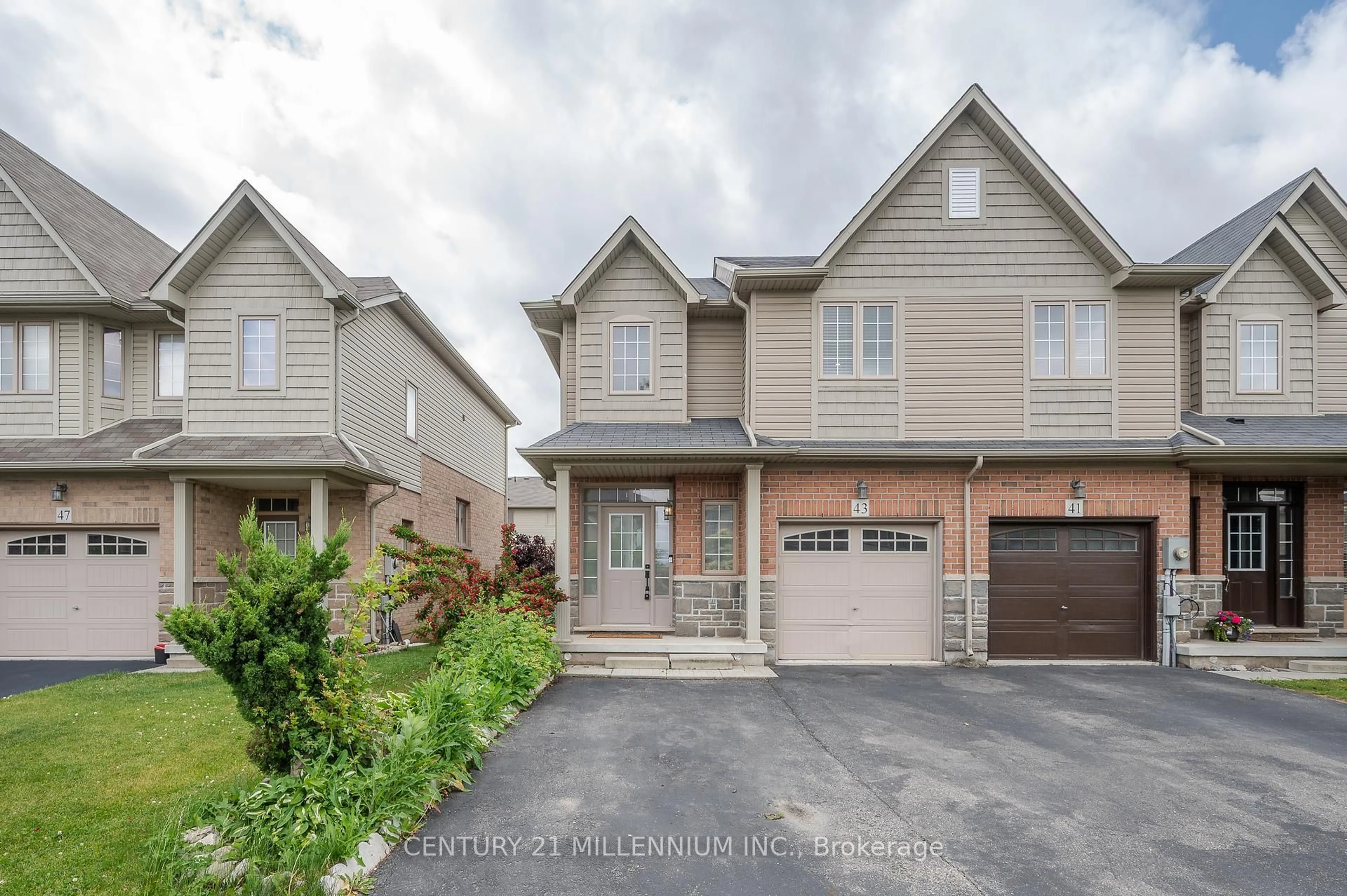 Unknown for 43 Bankfield Cres, Hamilton Ontario L8J 0C1