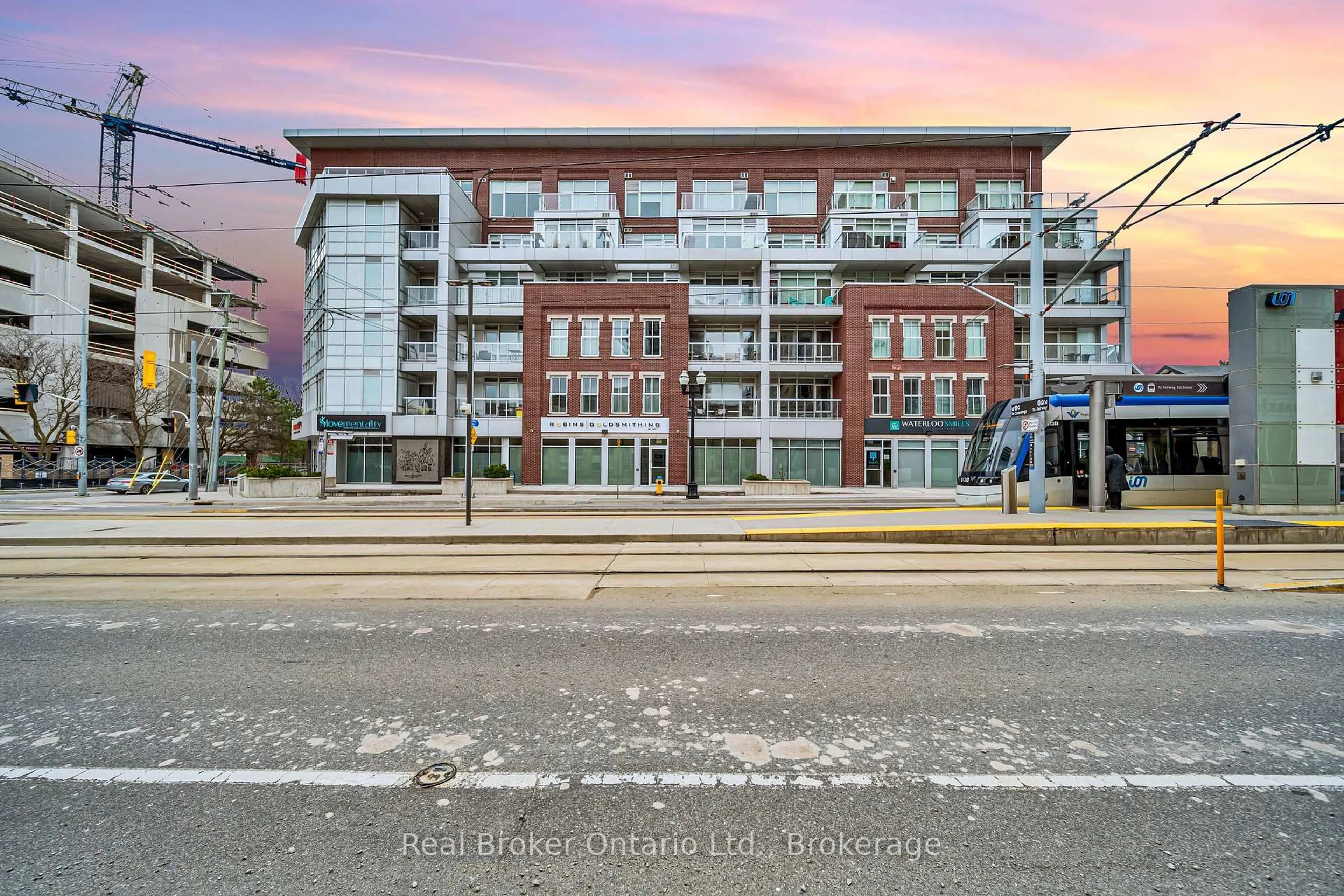 Unknown for 188 King St #214, Waterloo Ontario N2J 0C6