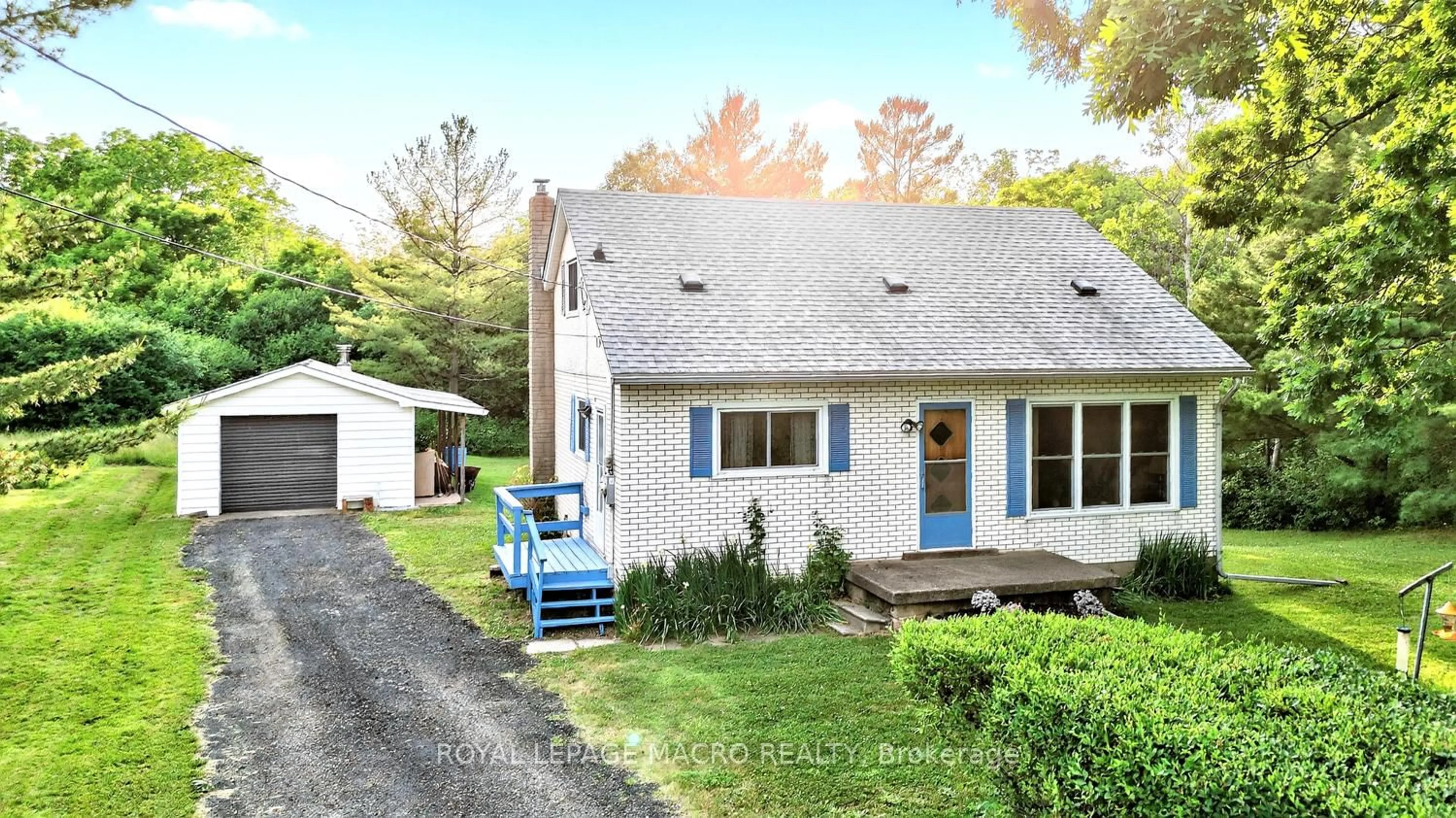 Unknown for 1938 Effingham St, Pelham Ontario L0S 1M0