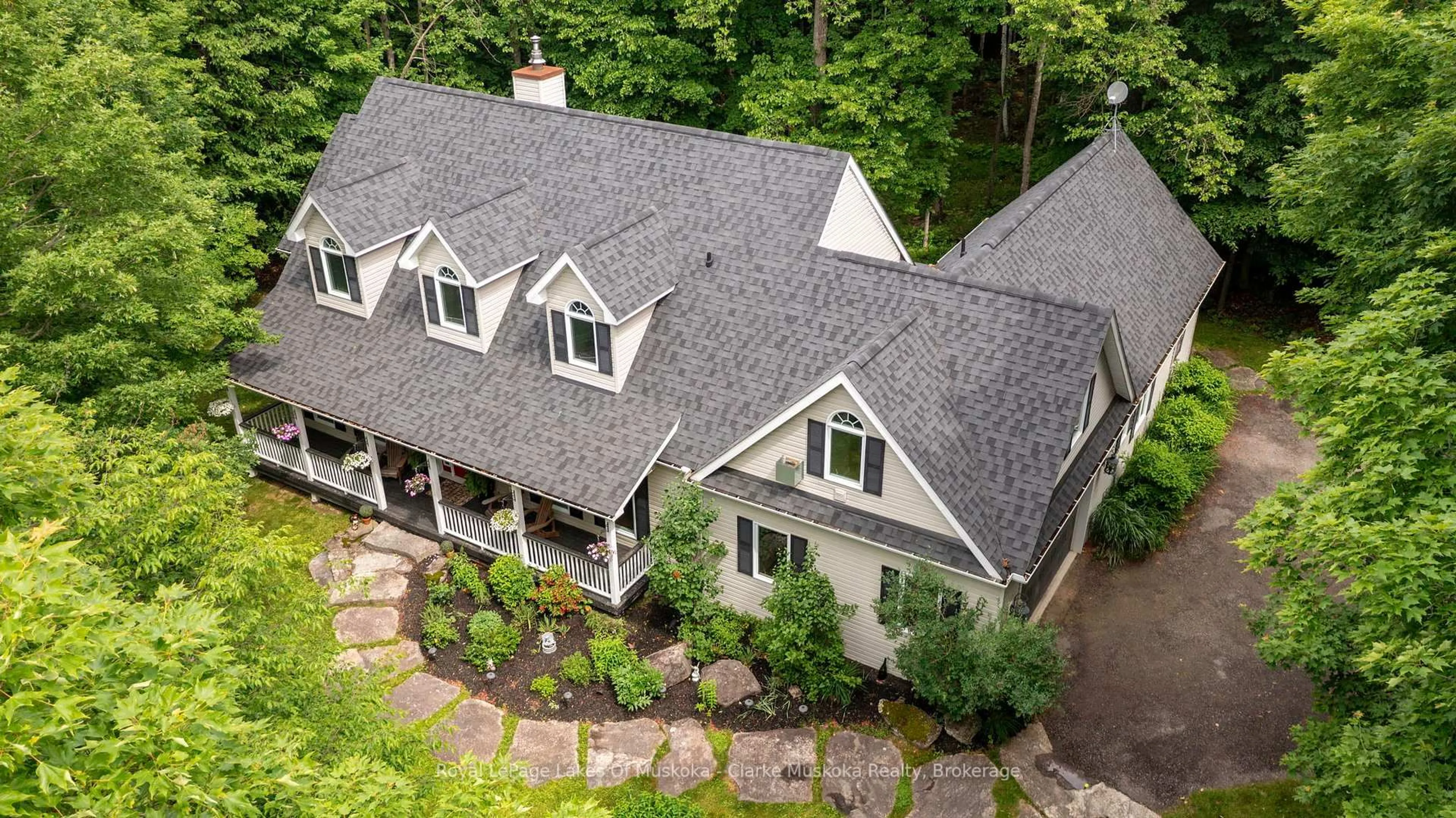 A pic from outside/outdoor area/front of a property/back of a property/a pic from drone, unknown for 1259 GOLF COURSE Rd, Lake of Bays Ontario P1H 2J6