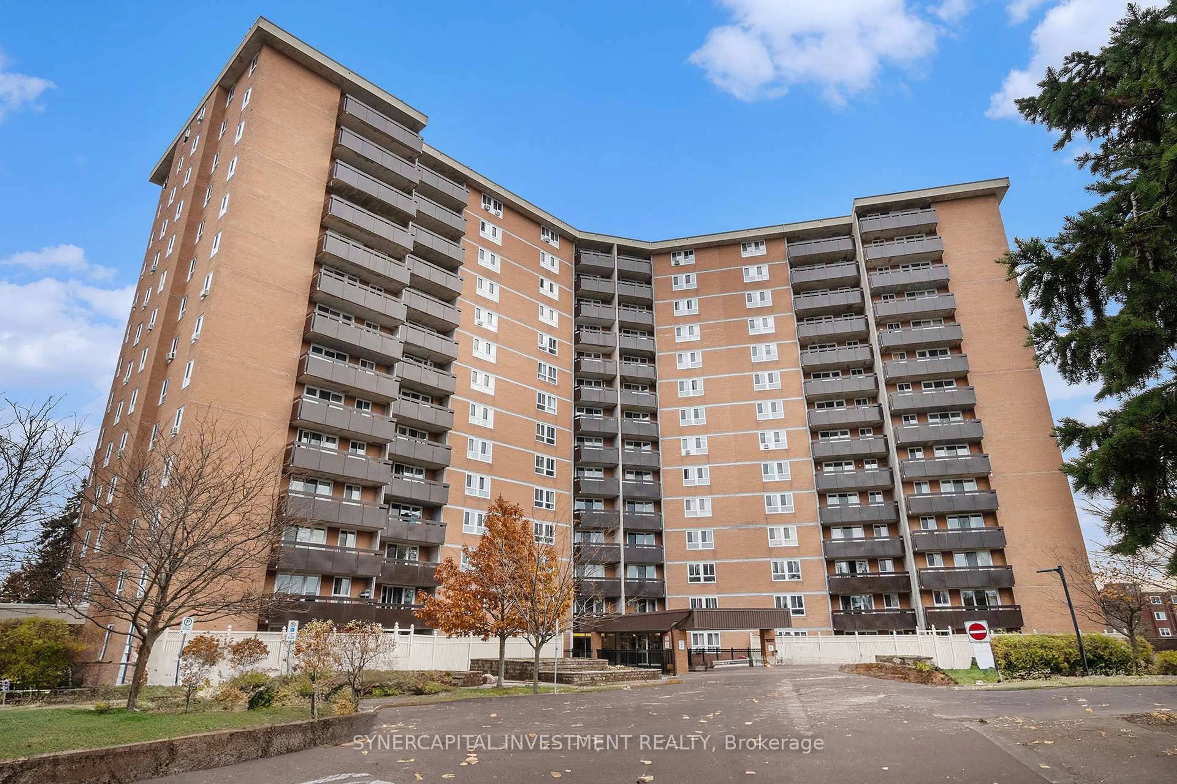Unknown for 2000 Jasmine Cres #615, Ottawa Ontario K1J 8K4