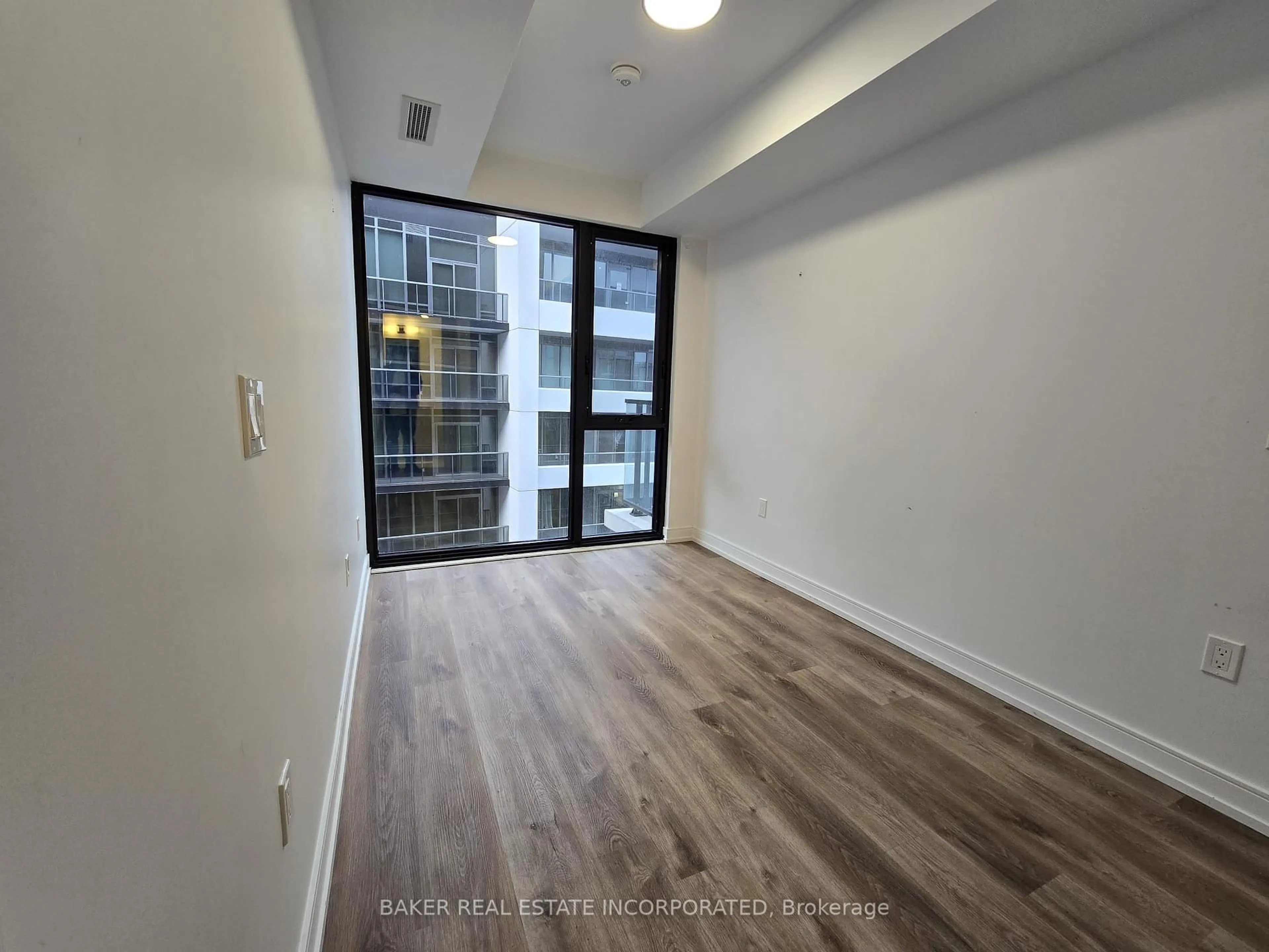 A pic of a room for 1 Jarvis St #1317, Hamilton Ontario L8R 3J2
