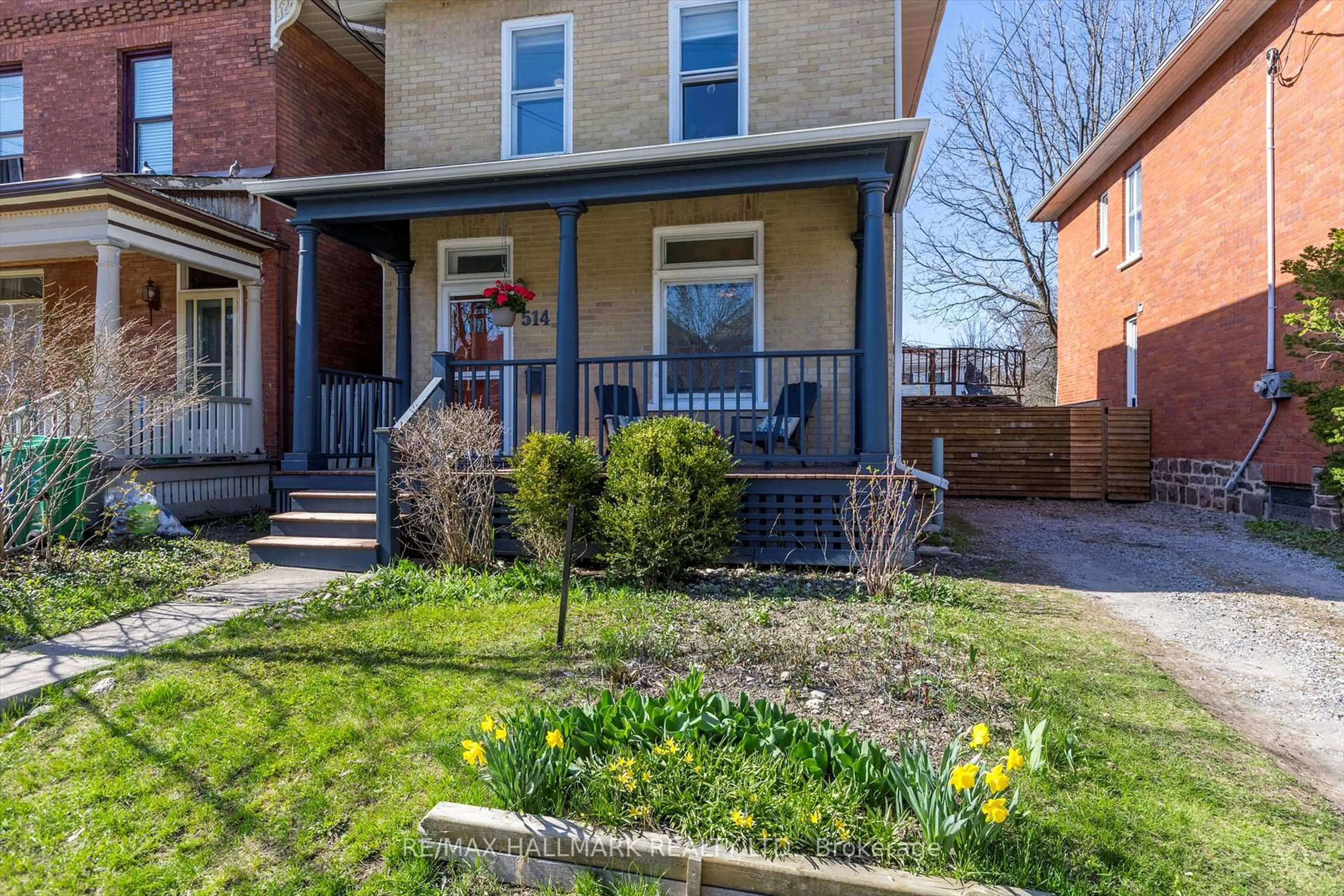 Home with brick exterior material, street for 514 Bolivar St, Peterborough Central Ontario K9J 4R7